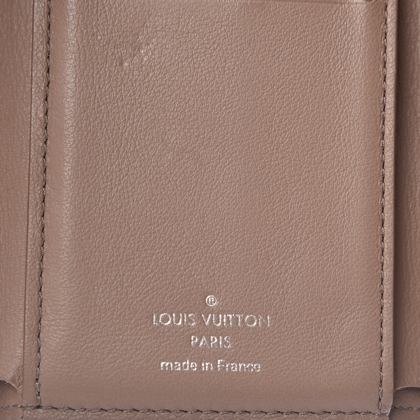 Taurillon Capucines Compact Wallet Magnolia