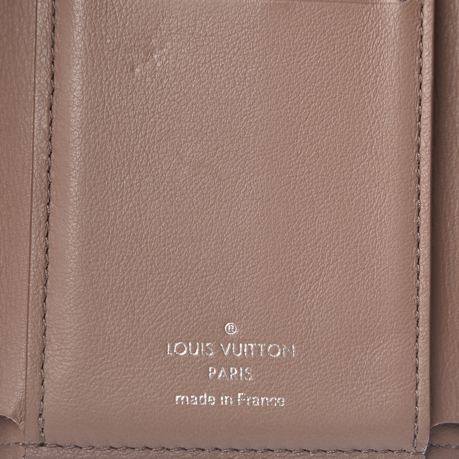 Louis Vuitton Taurillon Capucines Compact Wallet Magnolia 6 of 9