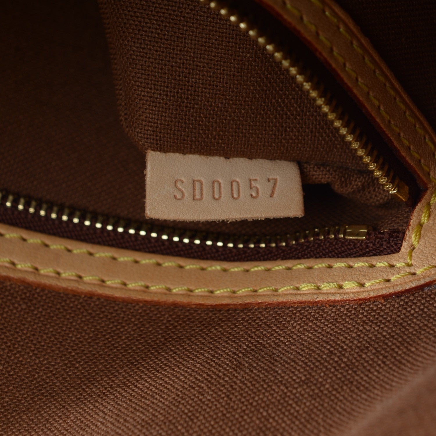 Louis Vuitton Monogram Batignolles Horizontal 7 of 7