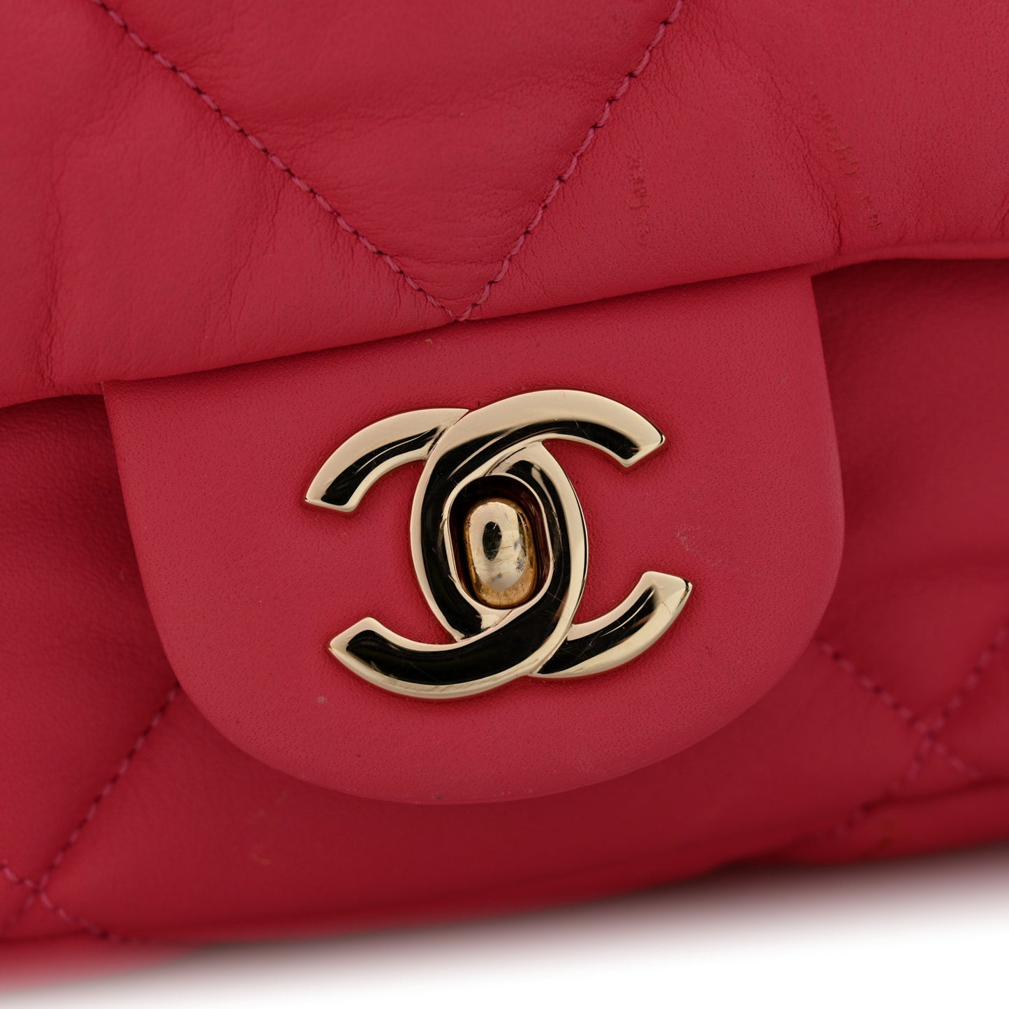 Calfskin Quilted Medium Bubbly Flap Pink