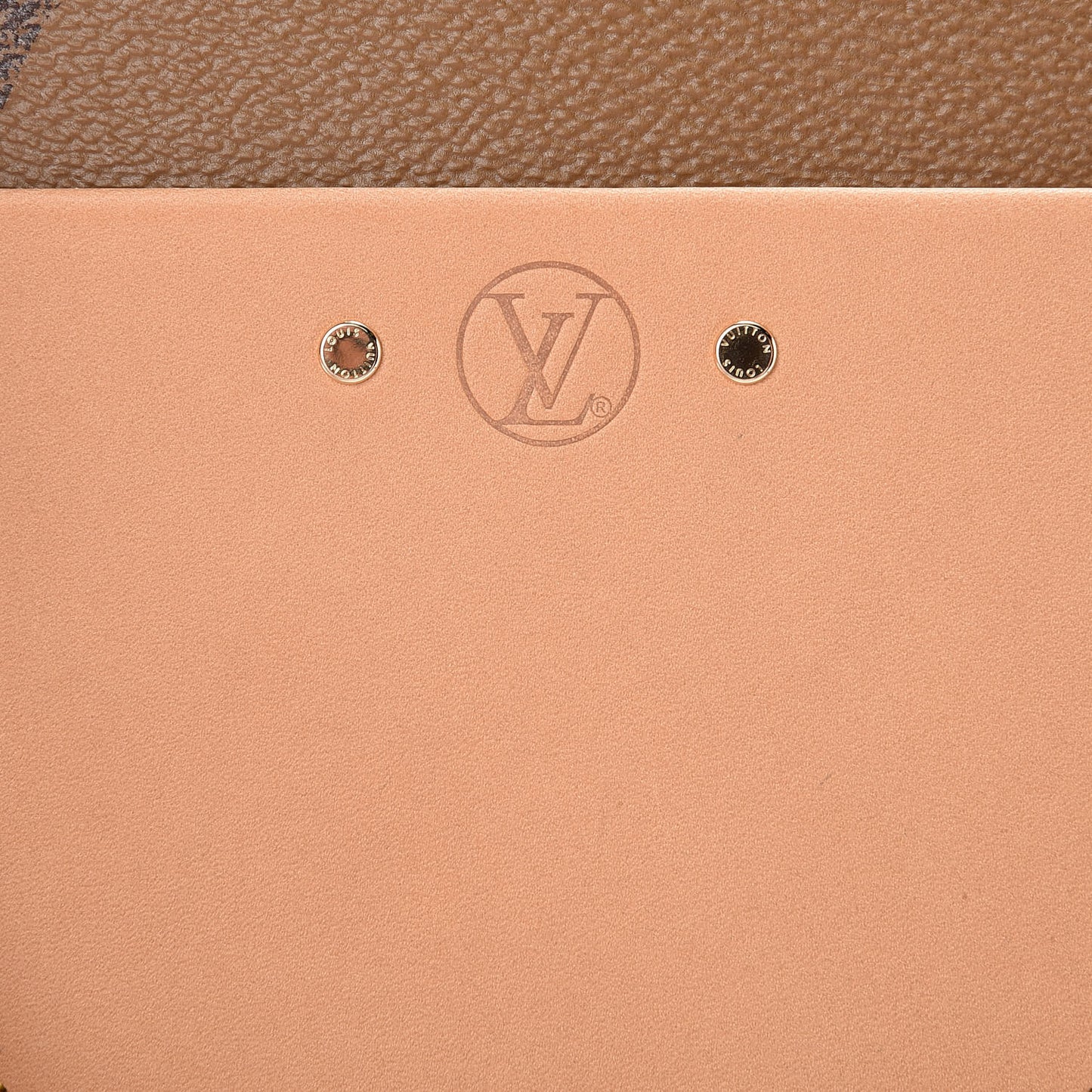 Reverse Monogram Giant Boite Chapeau Souple