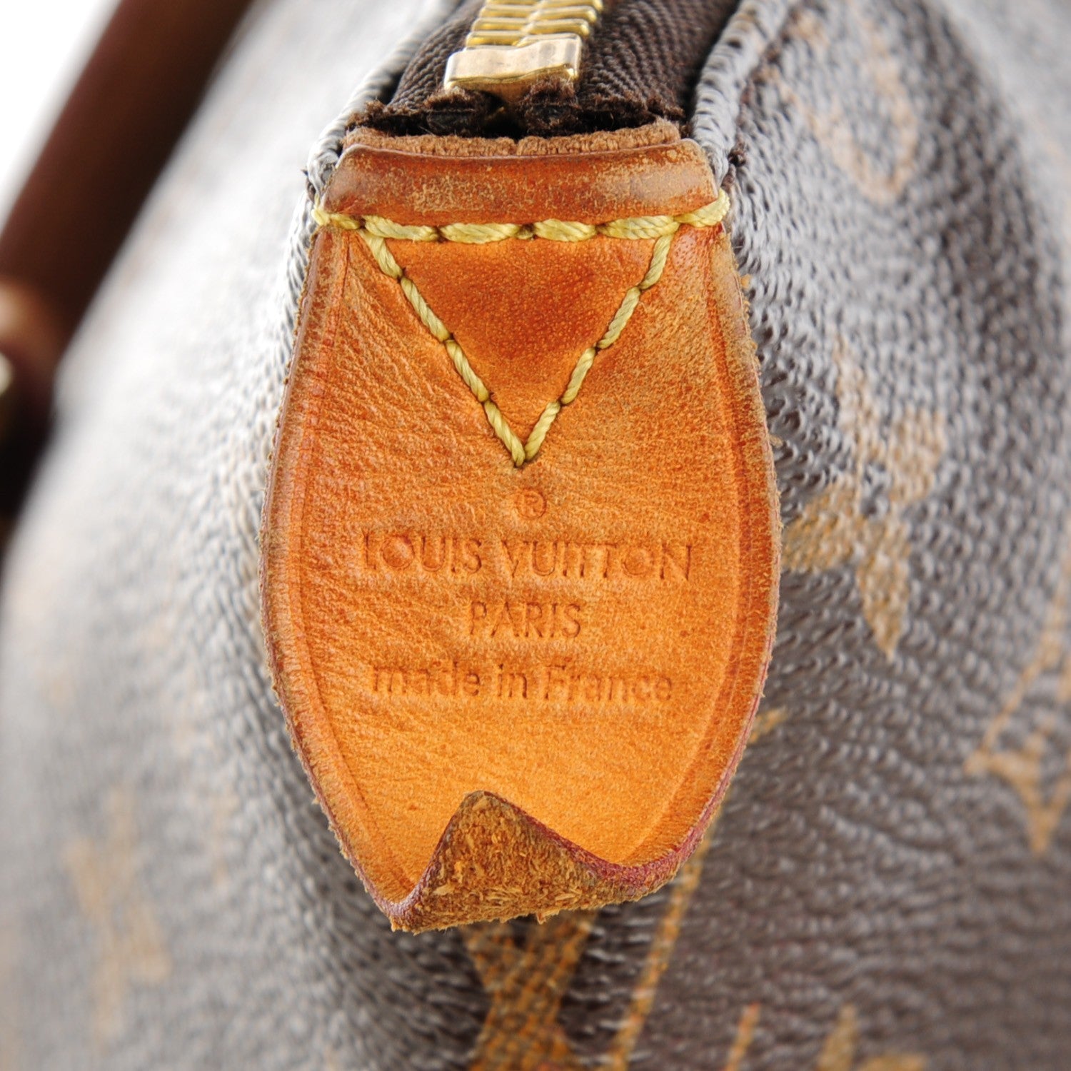 Louis Vuitton Monogram Totally MM 6 of 10
