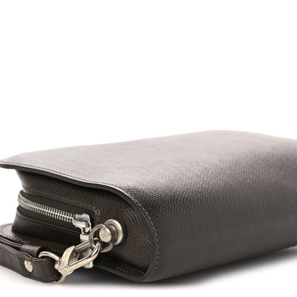 Louis Vuitton Taiga Baikal Pochette Grizzli 8 of 11