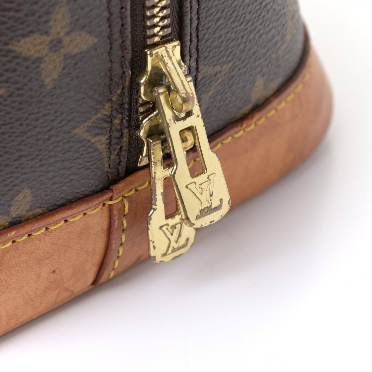 Louis Vuitton Monogram Alma PM 14 of 23