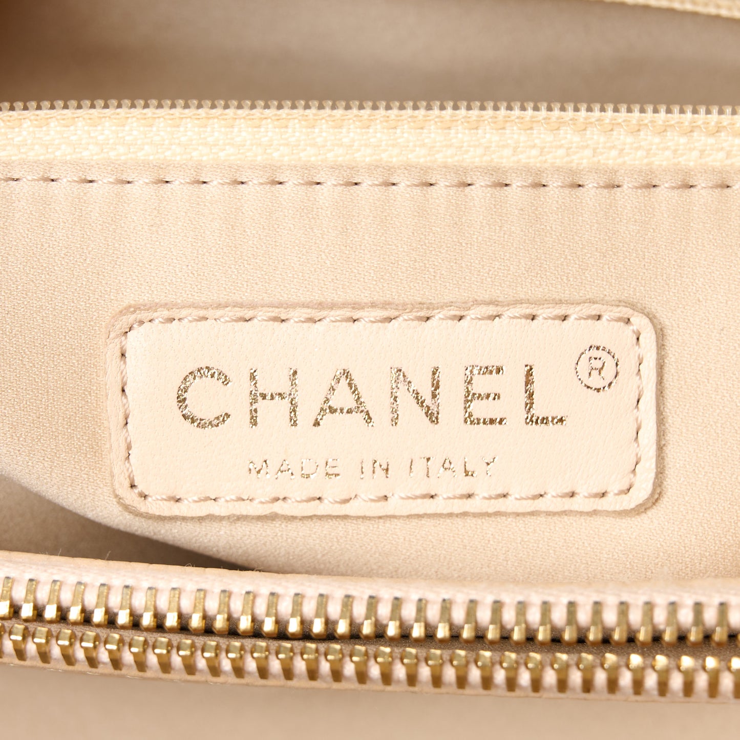 Caviar Quilted Grand Shopping Tote GST Beige Clair