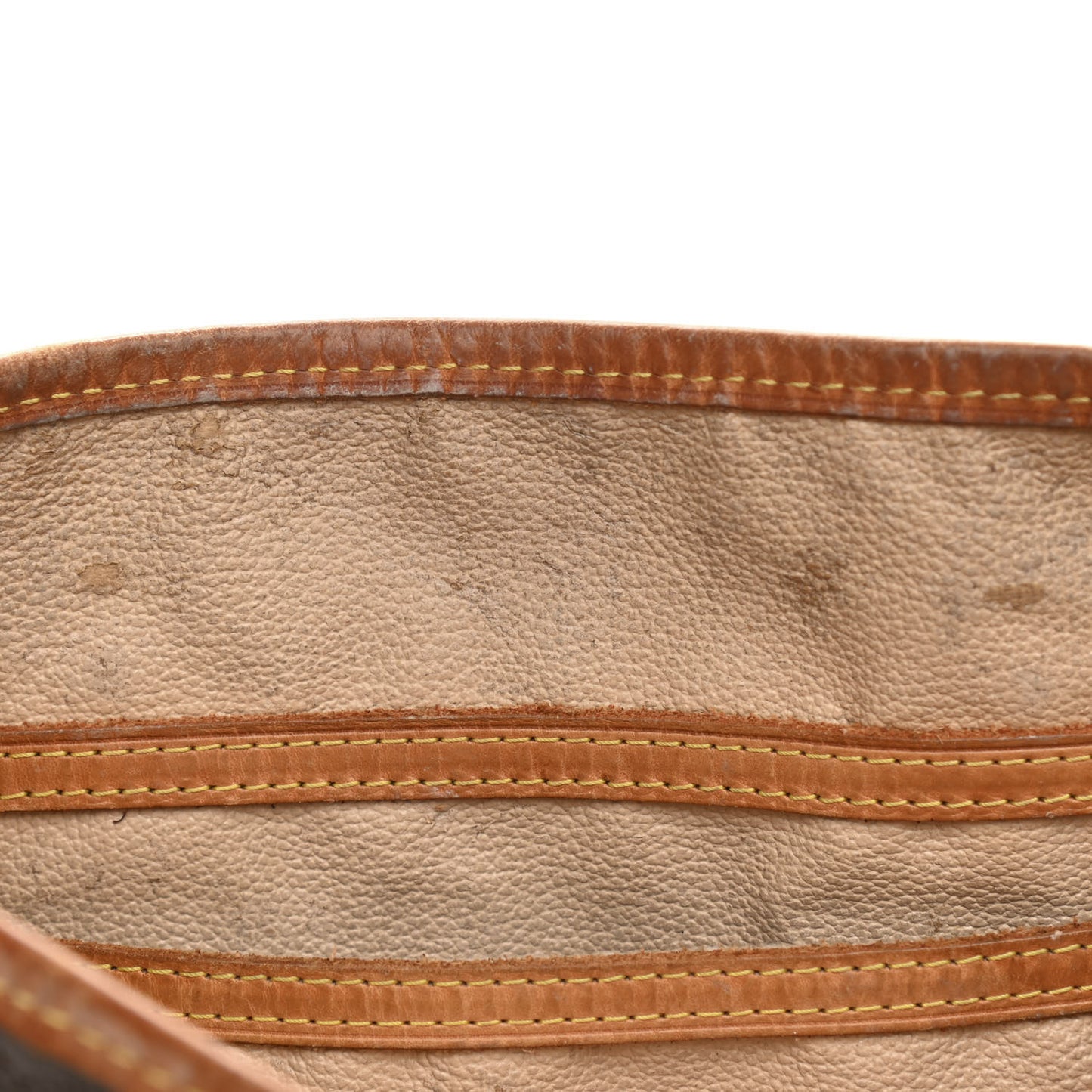 Monogram Petit Bucket 23