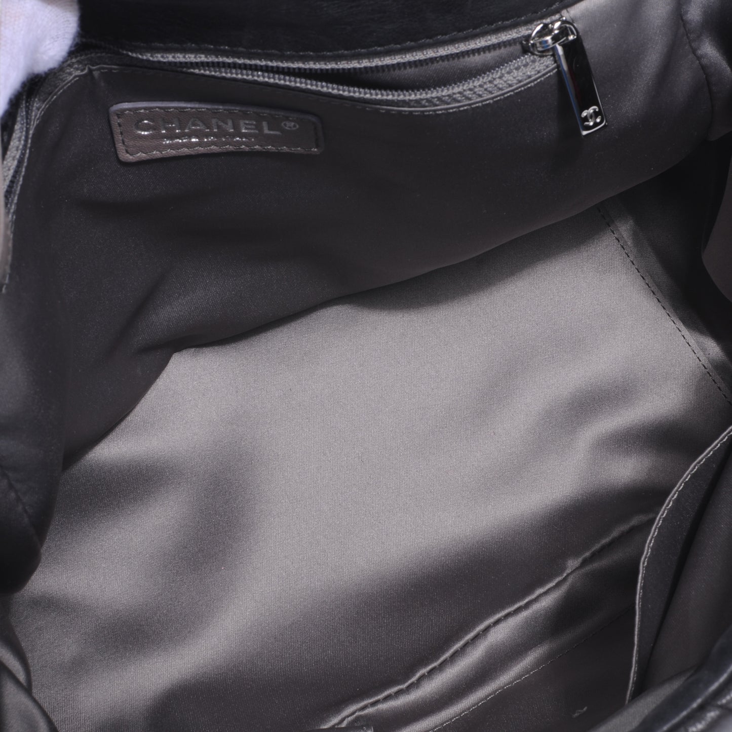Leather Bubble Quilt Flap Bag Black