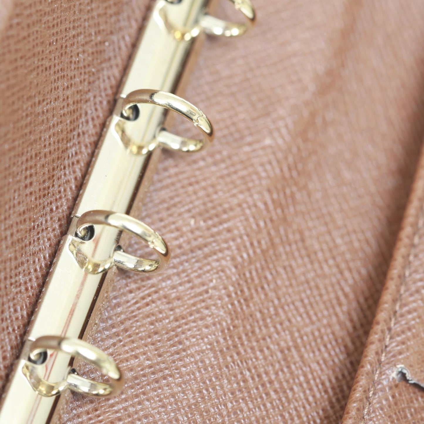 Monogram Small Ring Agenda