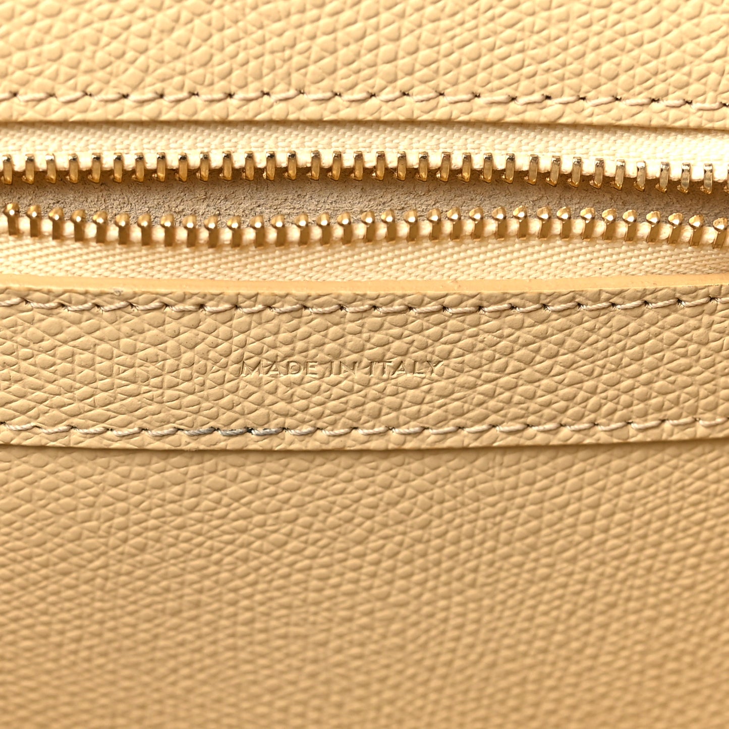 Grained Calfskin Small Vertical Cabas Sand