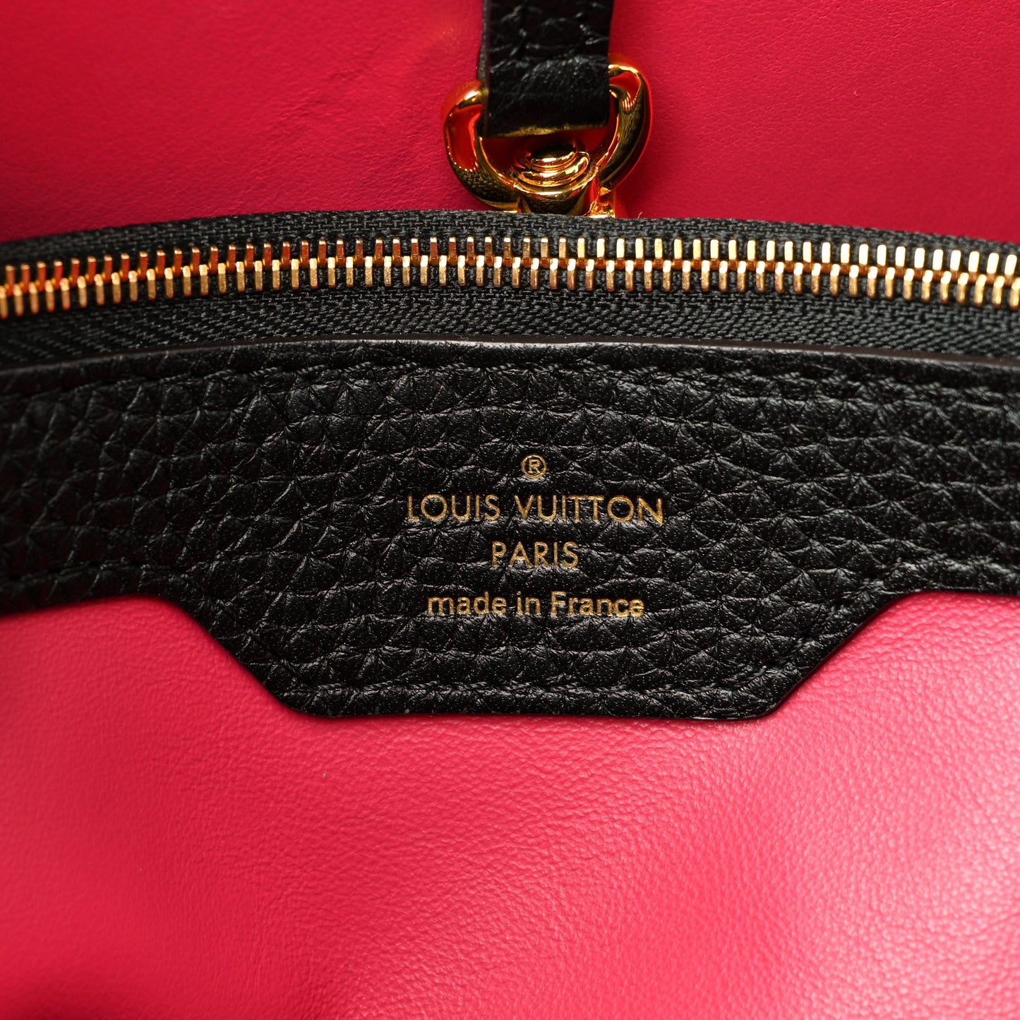 Taurillon Capucines MM Black Fuchsia