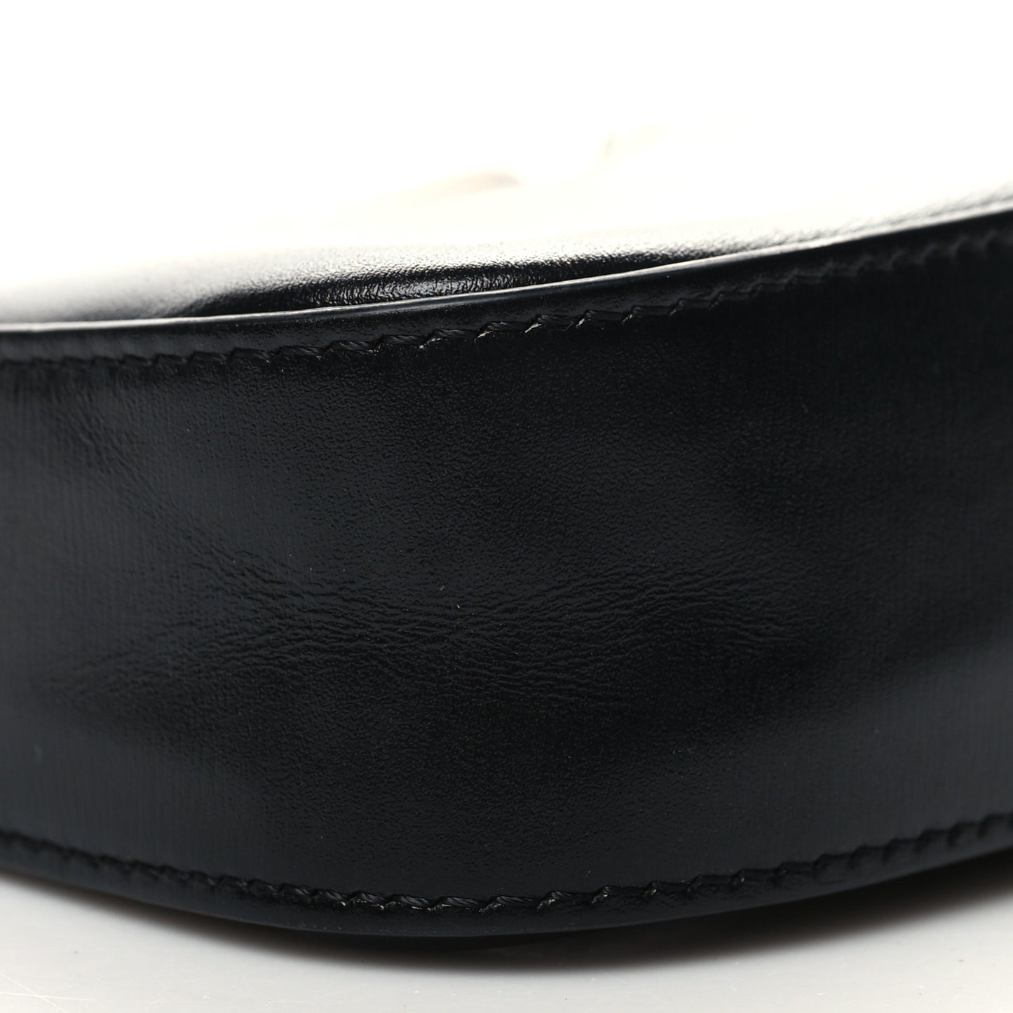 Vitello Queen Palmellato Fendi O'Lock Swing Black