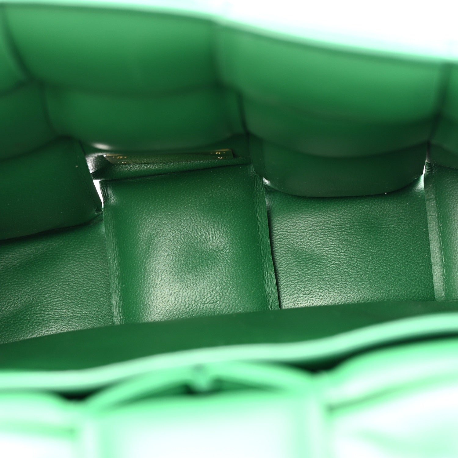 Bottega Veneta Lambskin Maxi Intreccio Padded Chain Cassette Crossbody Bag Racing Green 5 of 12