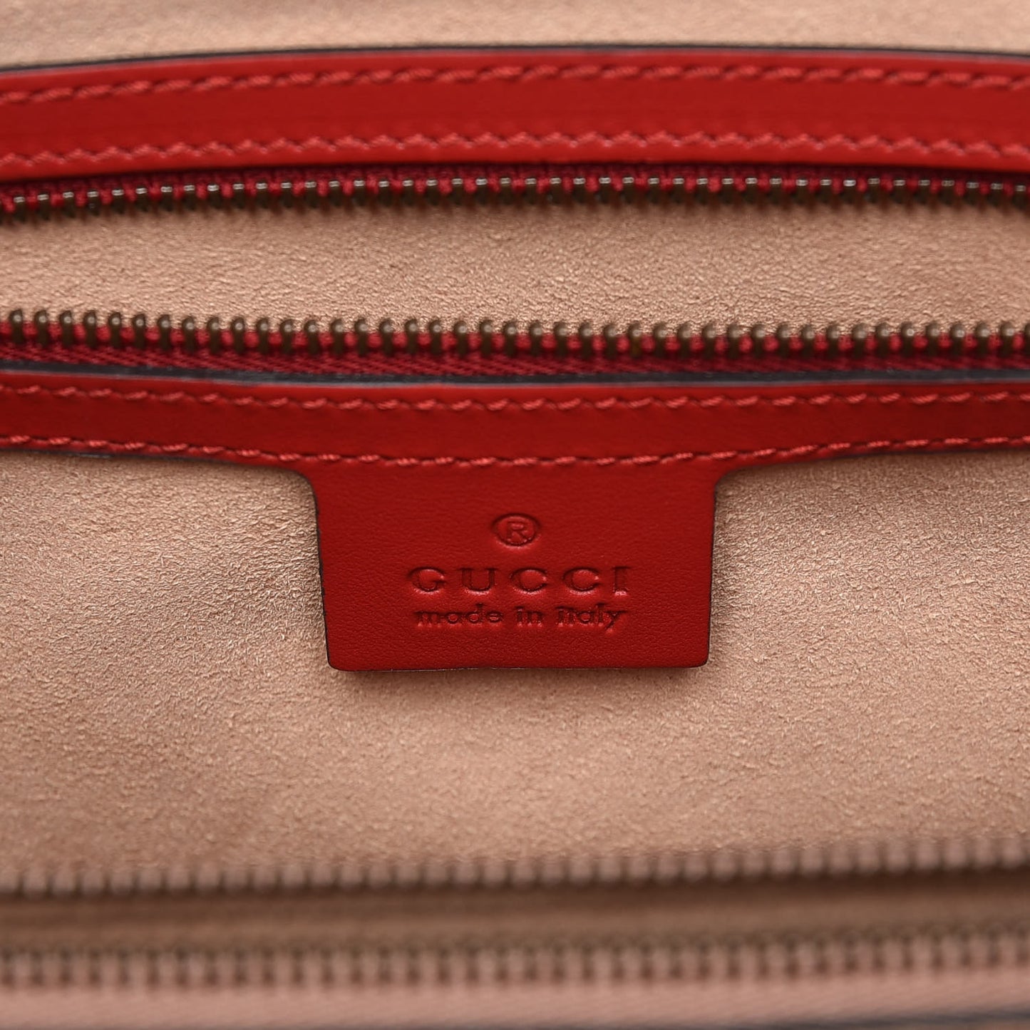 Calfskin Matelasse Medium GG Marmont Tote Hibiscus Red