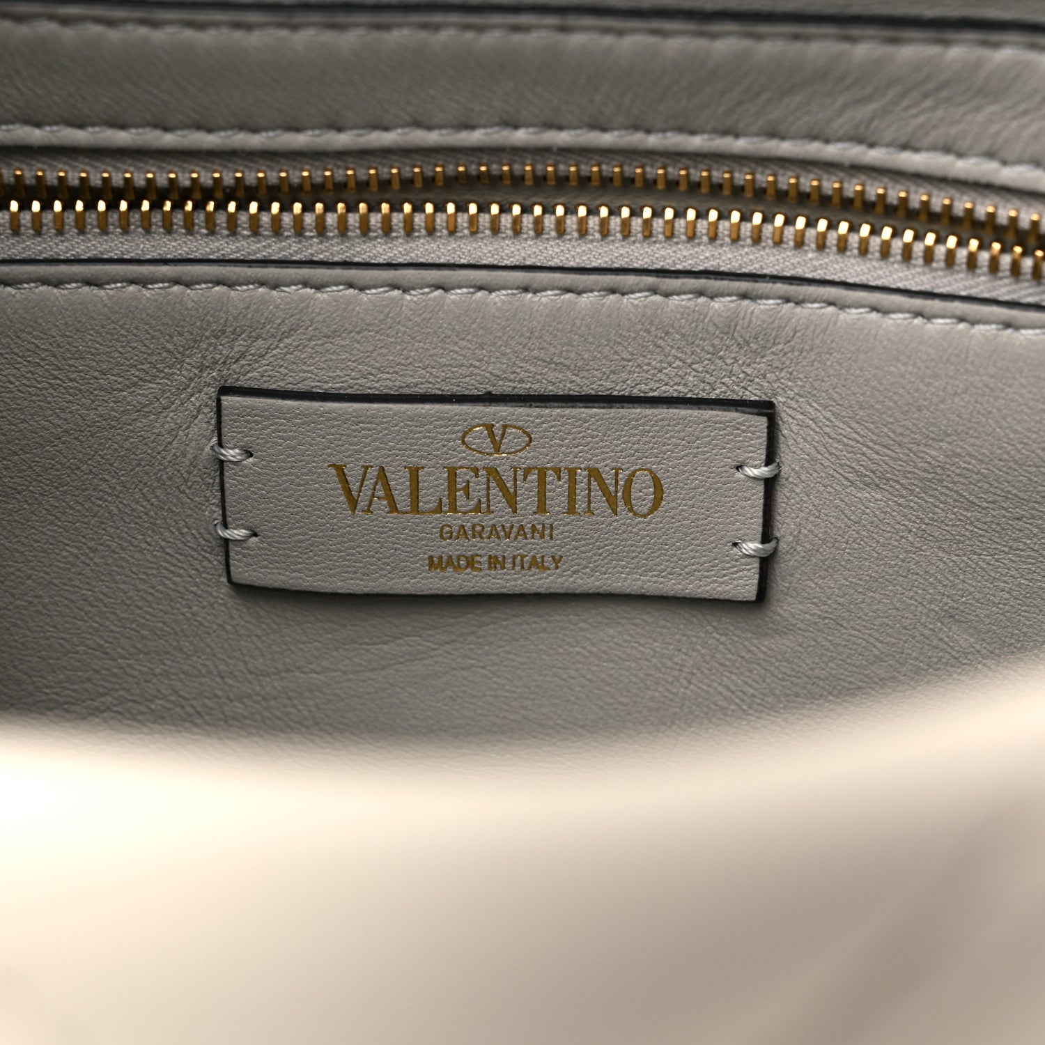 Valentino Garavani Nappa Large Roman Stud Shoulder Bag Ivory 6 of 8