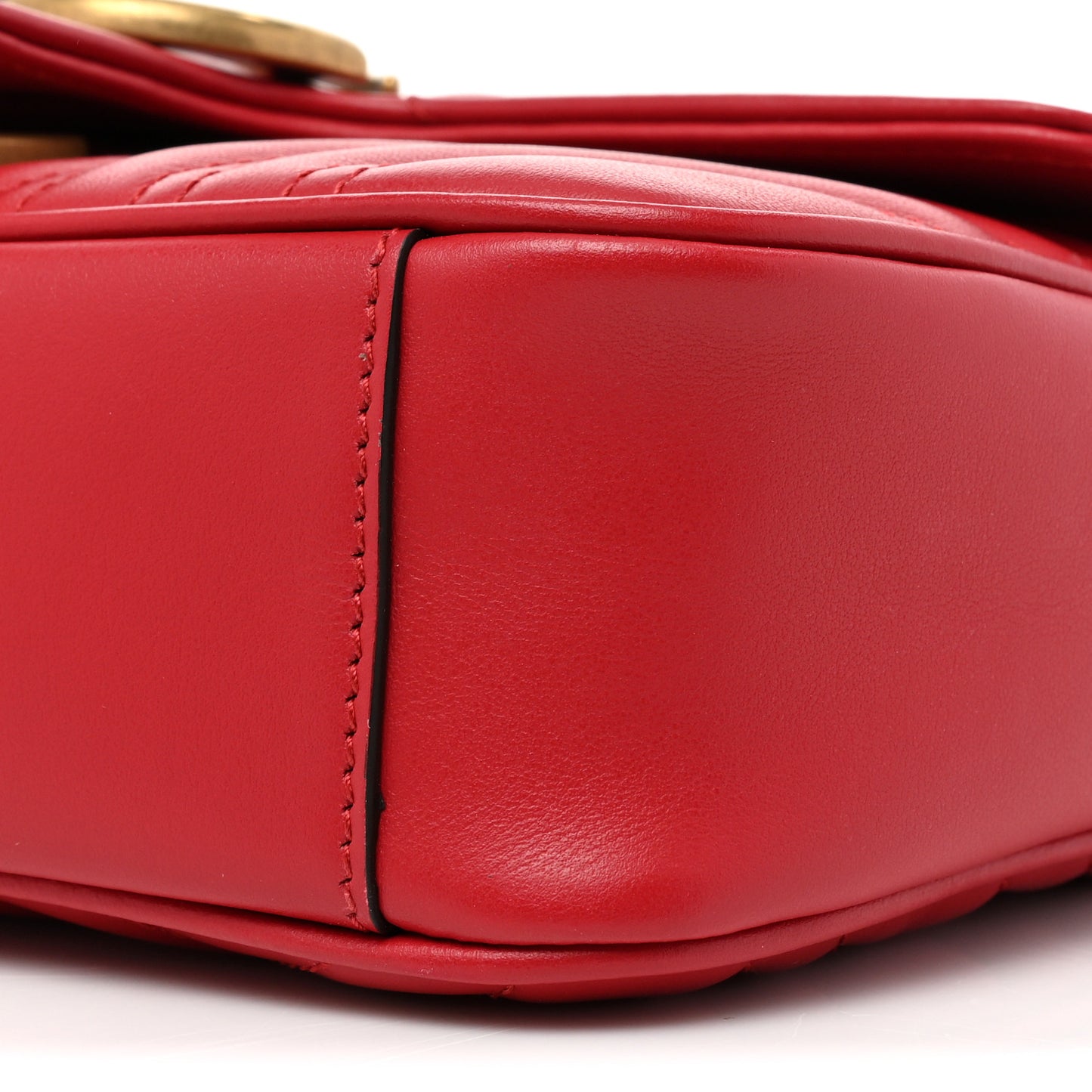 Calfskin Matelasse Mini GG Marmont Shoulder Bag Hibiscus Red