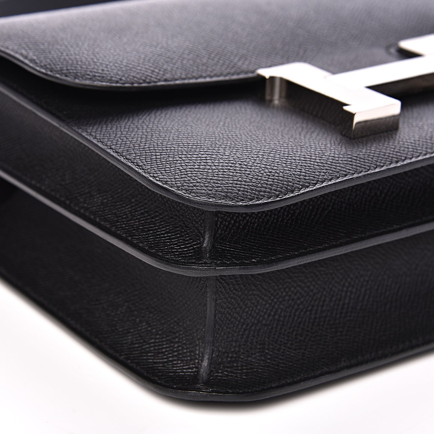 Epsom Constance 24 Black