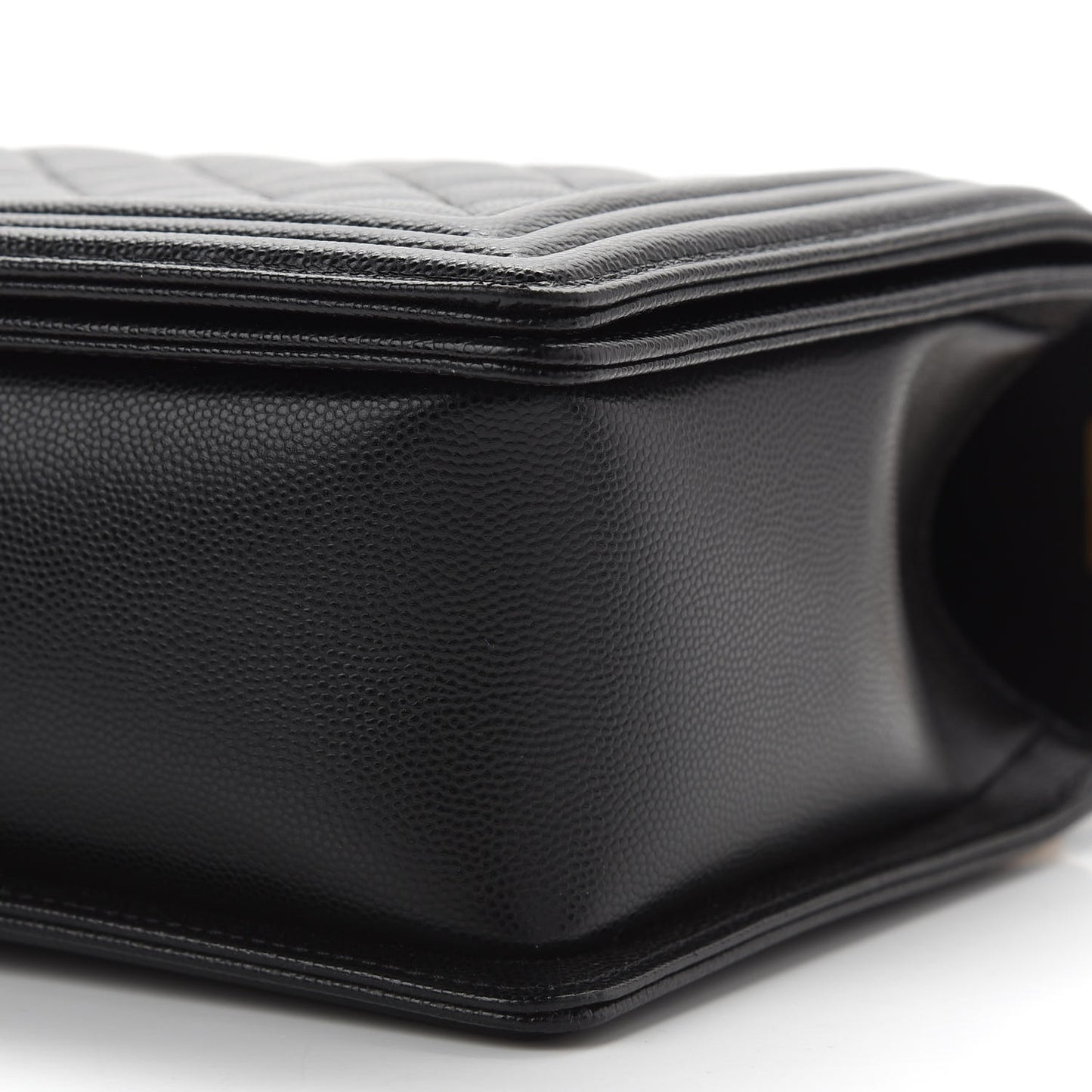 Caviar Quilted New Medium Boy Flap Black