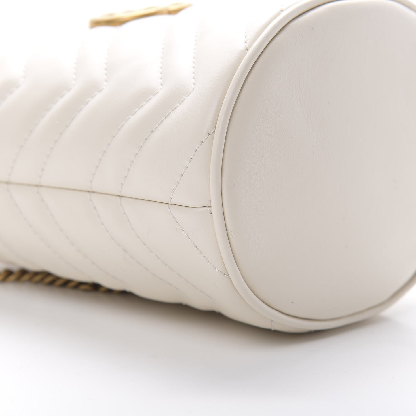 Calfskin Matelasse Mini GG Marmont 2.0 Bucket Bag White