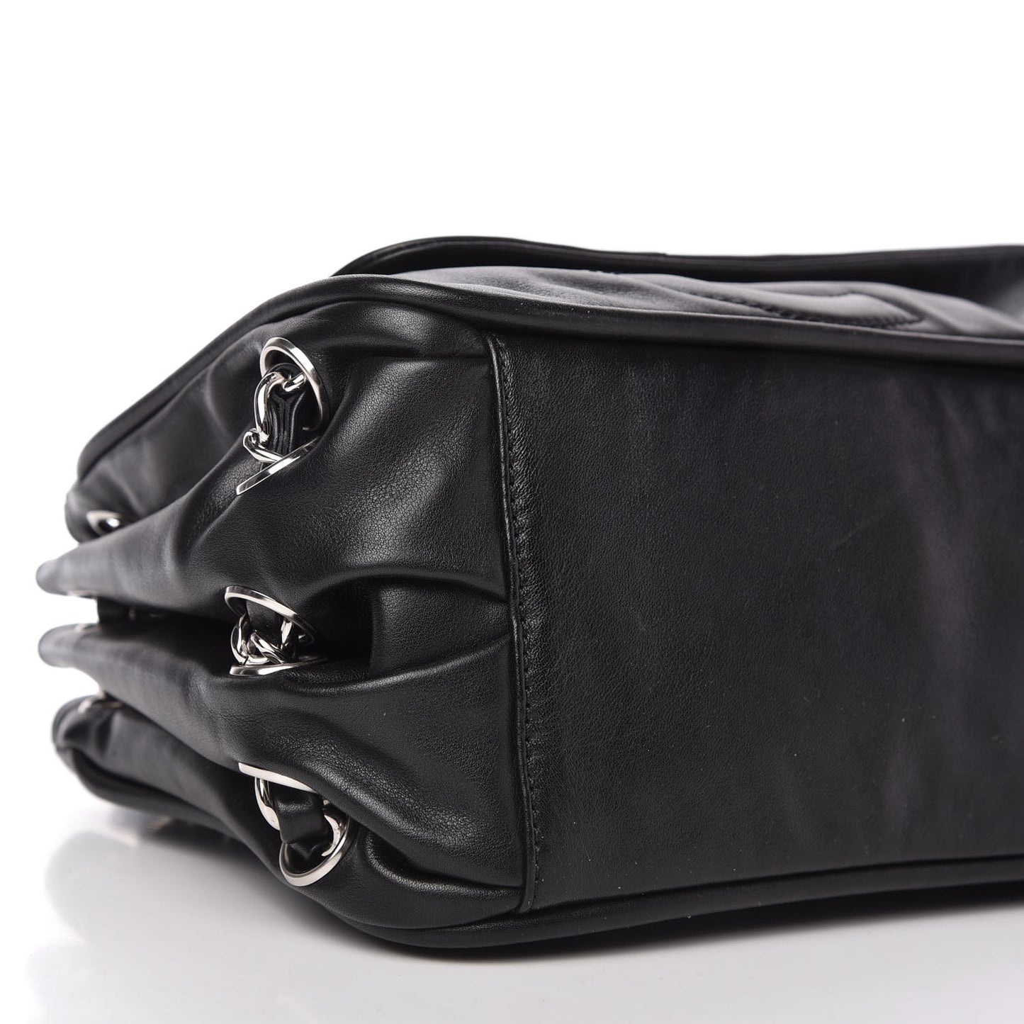 Calfskin Diagonal Ligne Flap Black