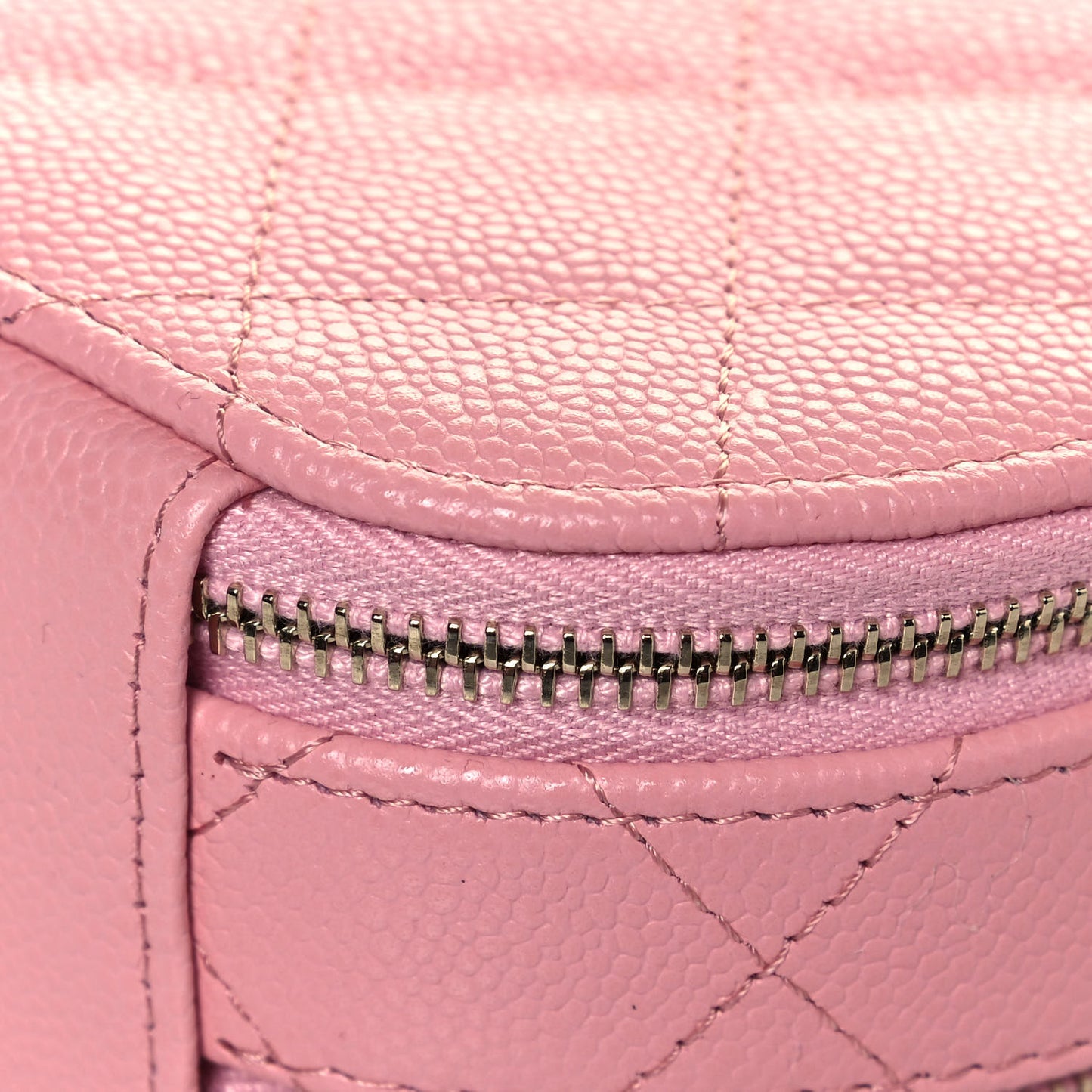 Caviar Quilted Round Handle With Care Vanity With Chain Pink