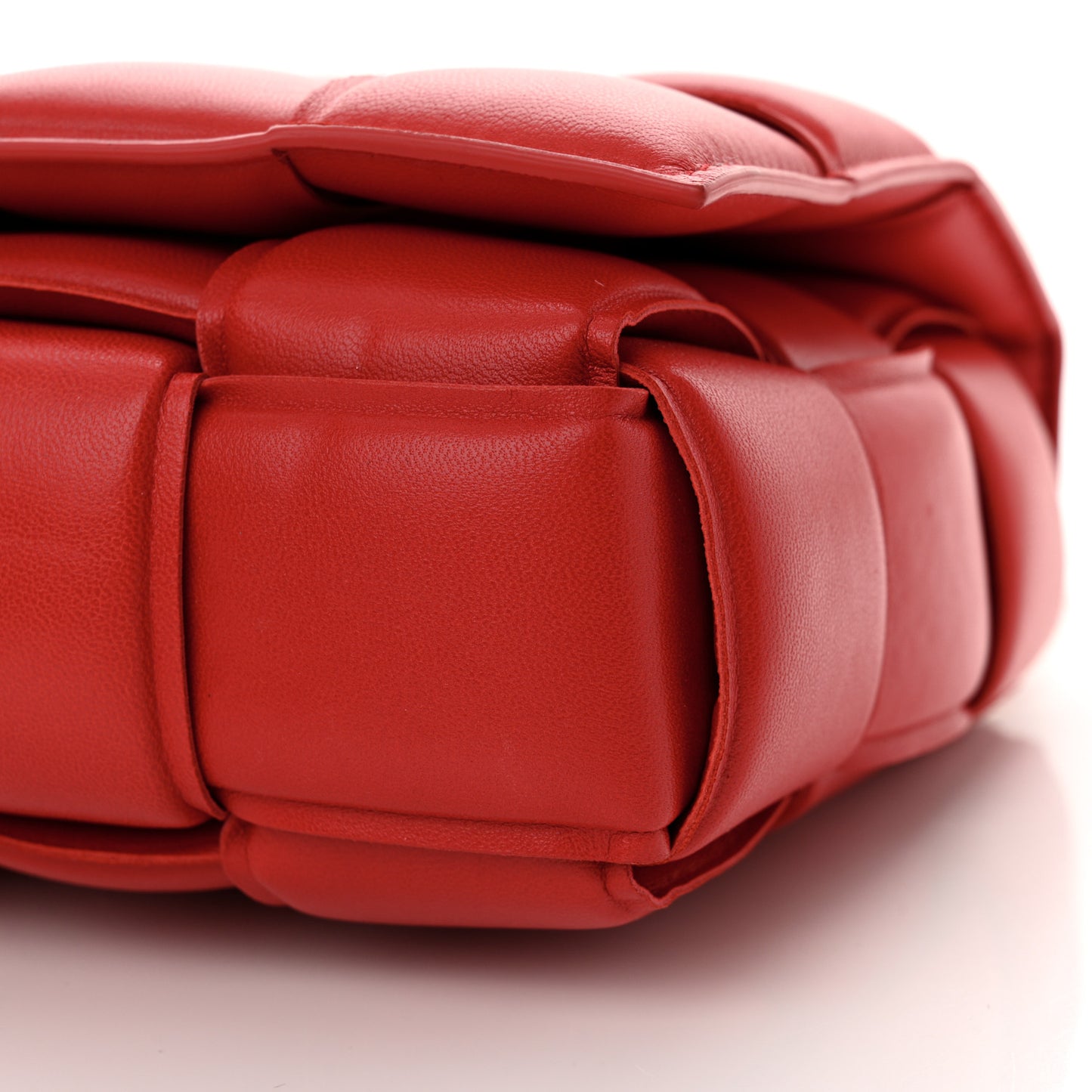 Lambskin Maxi Intreccio Padded Chain Cassette Crossbody Bag Nail Polish