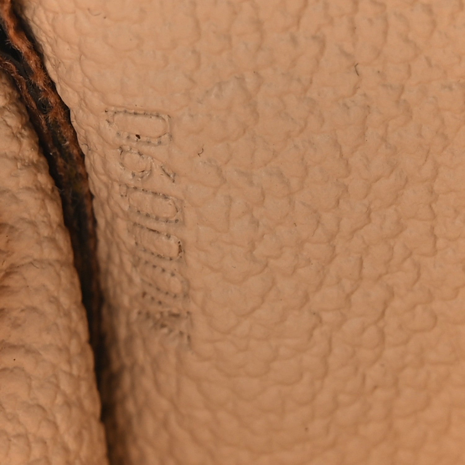 Louis Vuitton Monogram Toiletry Pouch 19 7 of 9