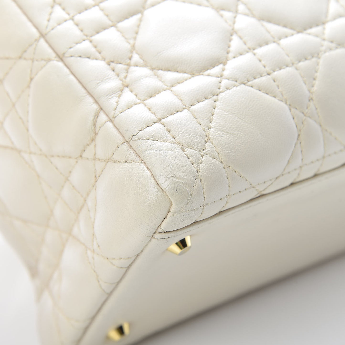 Lambskin Cannage Medium Lady Dior White