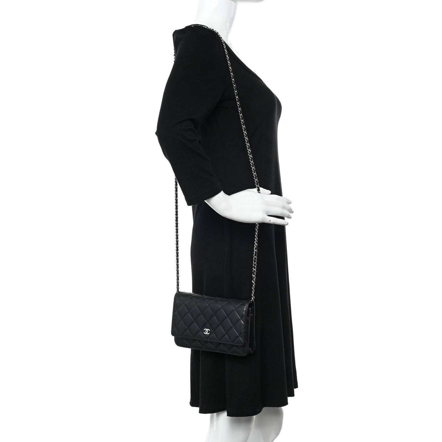 Caviar Quilted Wallet on Chain WOC Black