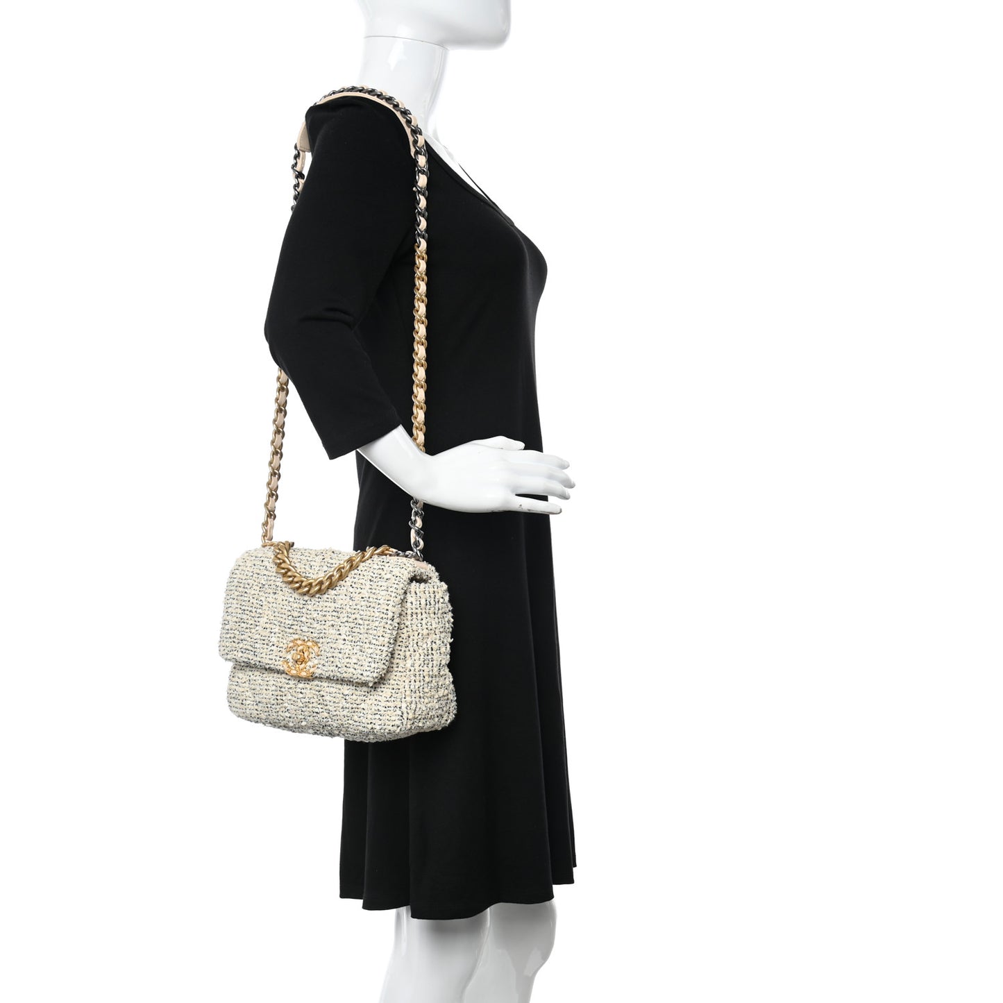 Tweed Quilted Medium Chanel 19 Flap Ecru Black