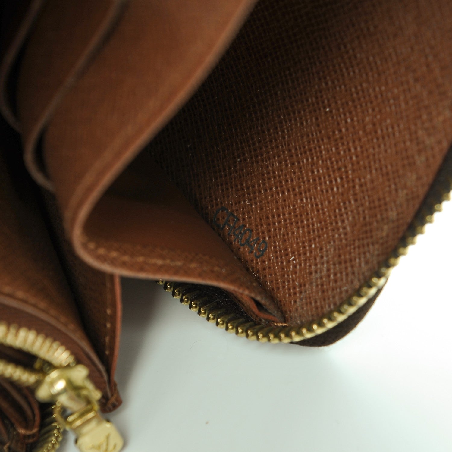 Louis Vuitton Monogram Zippy Wallet 7 of 7