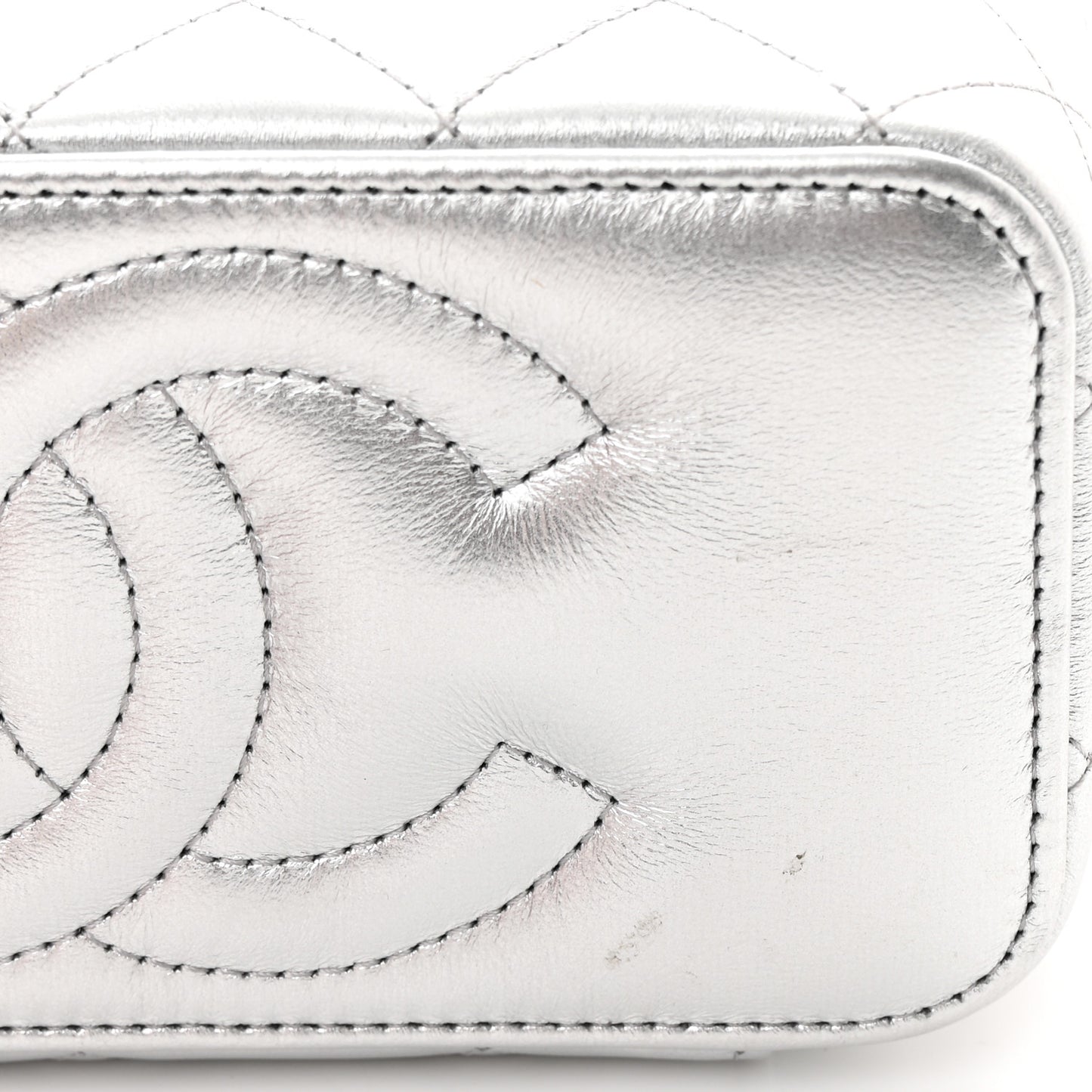 Metallic Lambskin Quilted Pick Me Up Vanity Case Silver