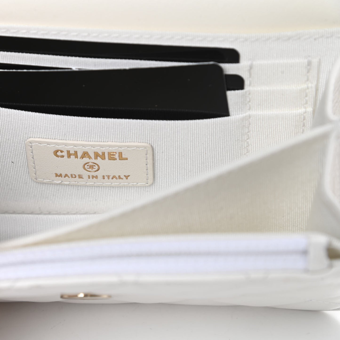 Calfskin Quilted Mini Maxi Pearls Wallet On Chain WOC White
