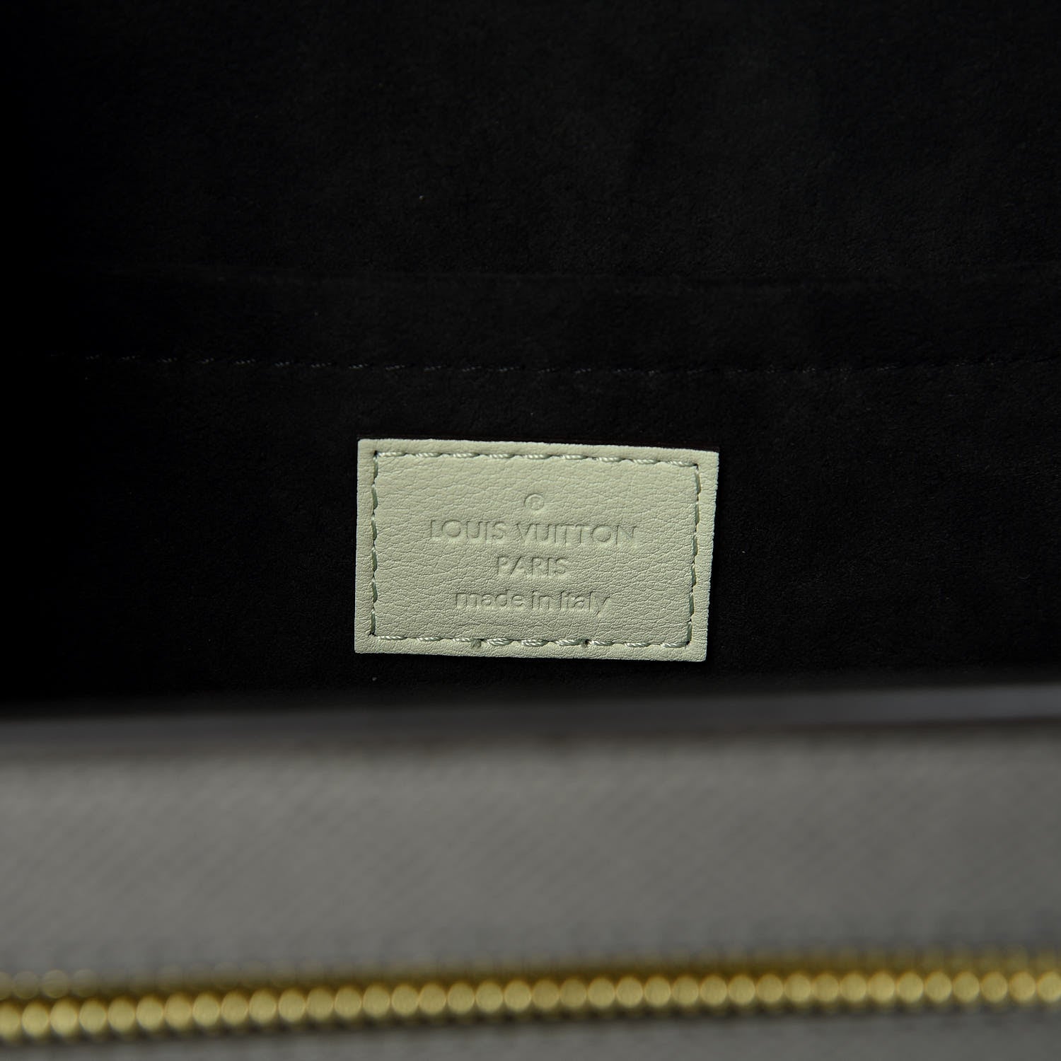 Louis Vuitton Taiga Trapeze Gray Pistachio Green 6 of 9