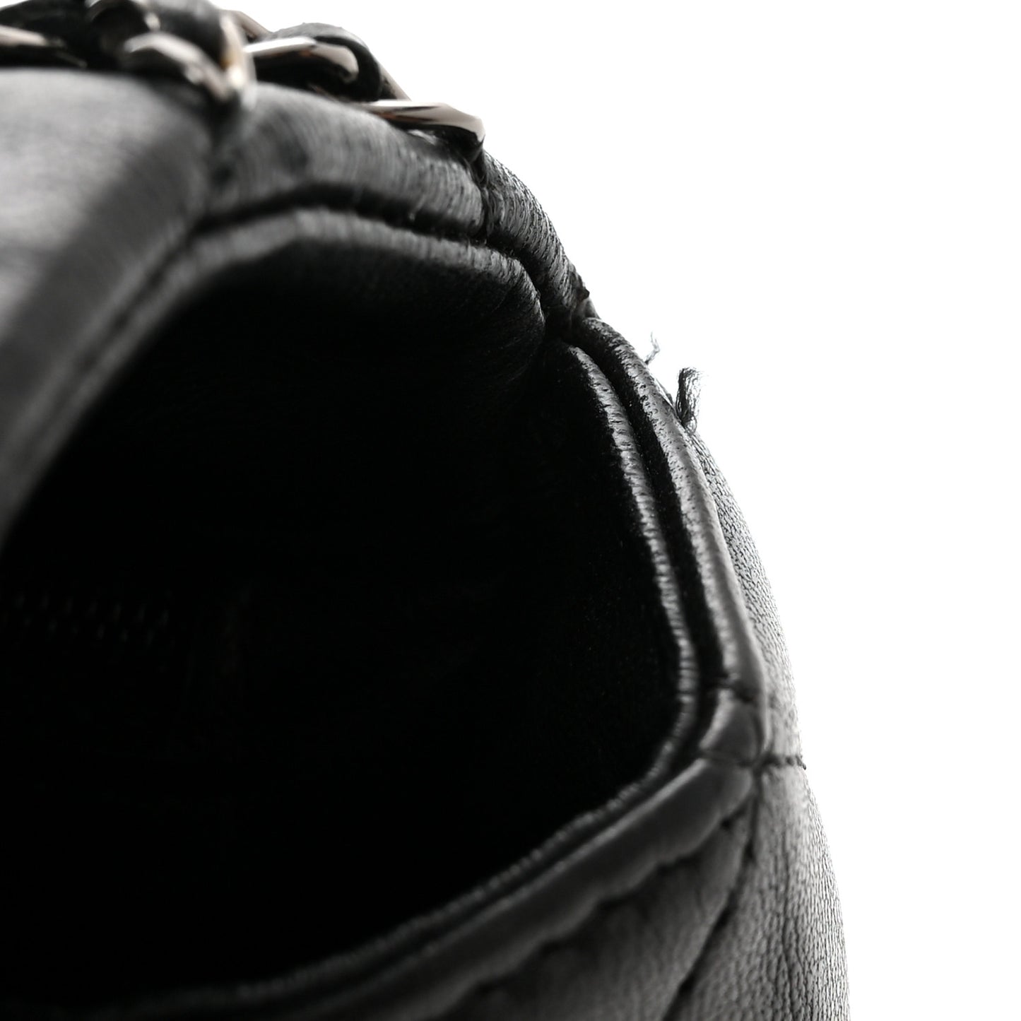 Lambskin Quilting Enchained Medium Flap Black