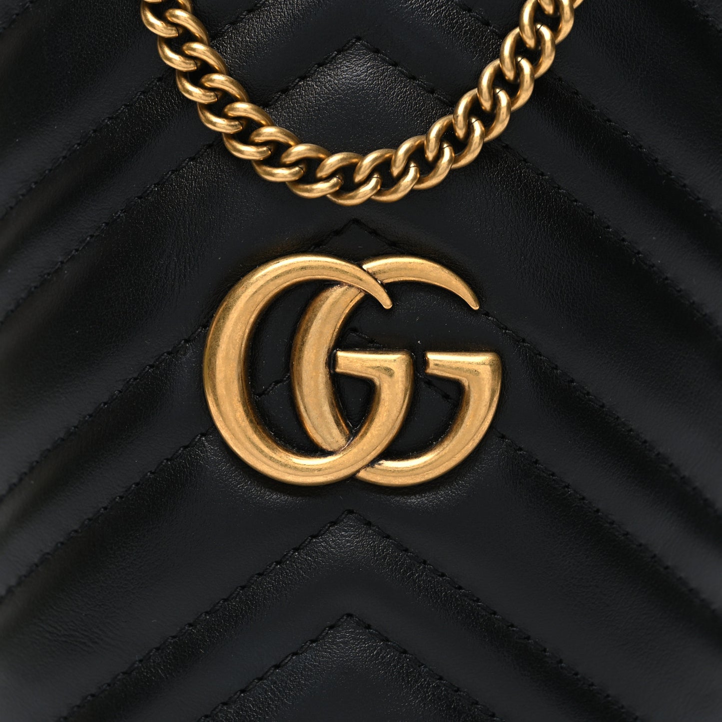 Calfskin Matelasse Mini GG Marmont 2.0 Bucket Bag Black