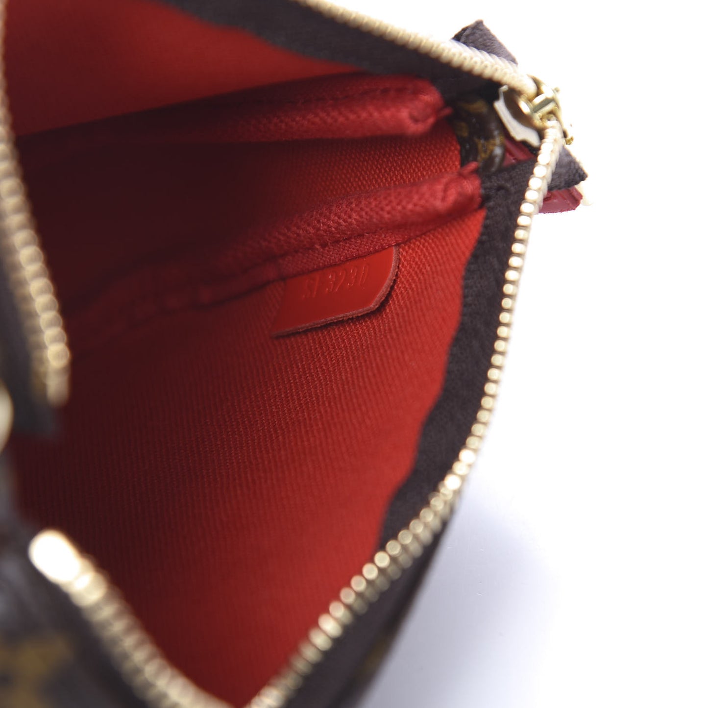 Monogram 2020 Christmas Animation Bumper Cars Mini Pochette Accessories Coquelicot