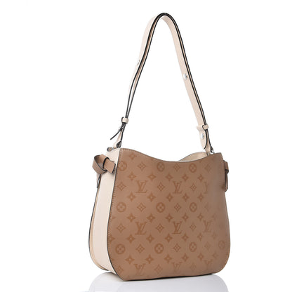 Louis Vuitton Cuir Plume Cuir Ecume Very Hobo Sesame Creme 3 of 8