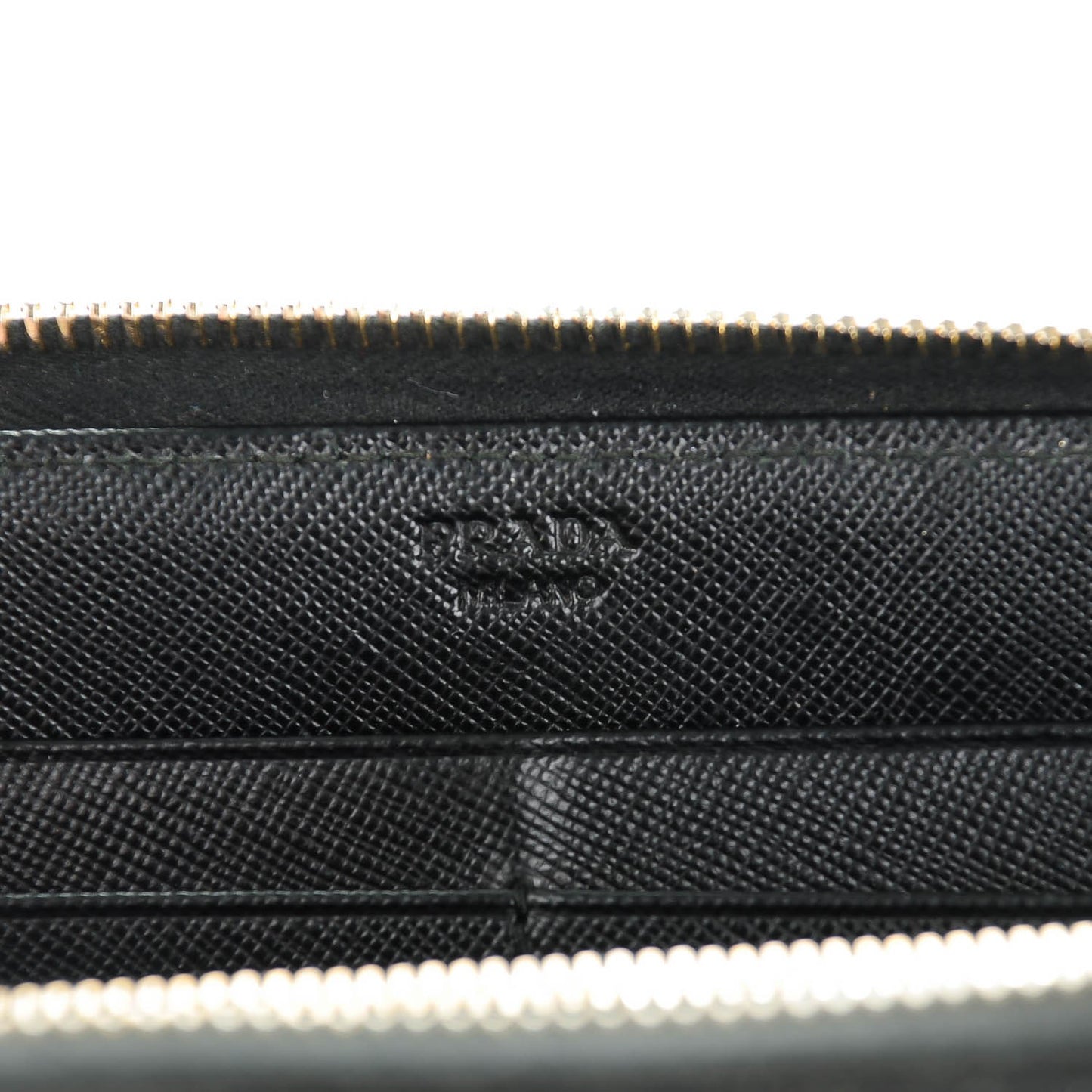 Saffiano Triangle Zip Around Wallet Nero Black