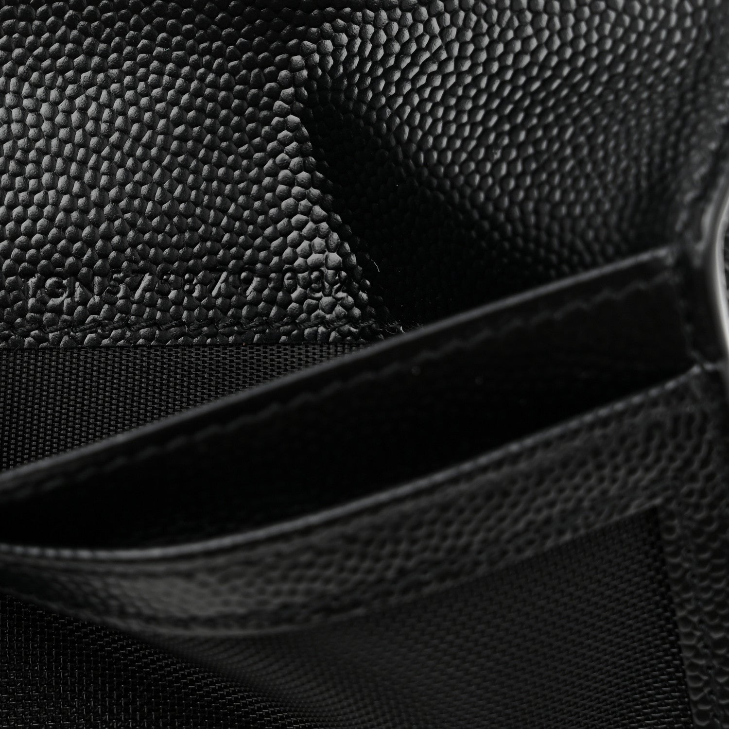 Saint Laurent Grain De Poudre Matelasse Chevron Monogram Zipped Card Case Black 7 of 8