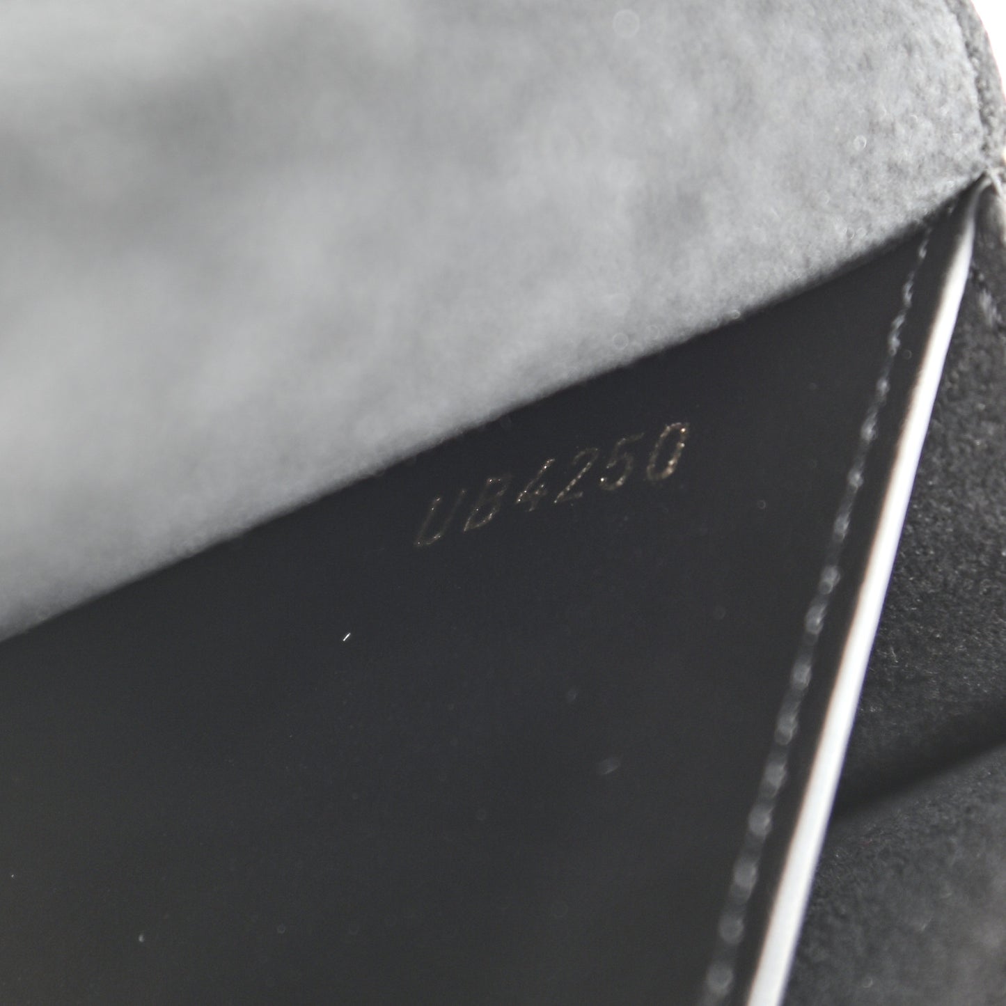 Damier Ebene Vavin Chain Wallet Black