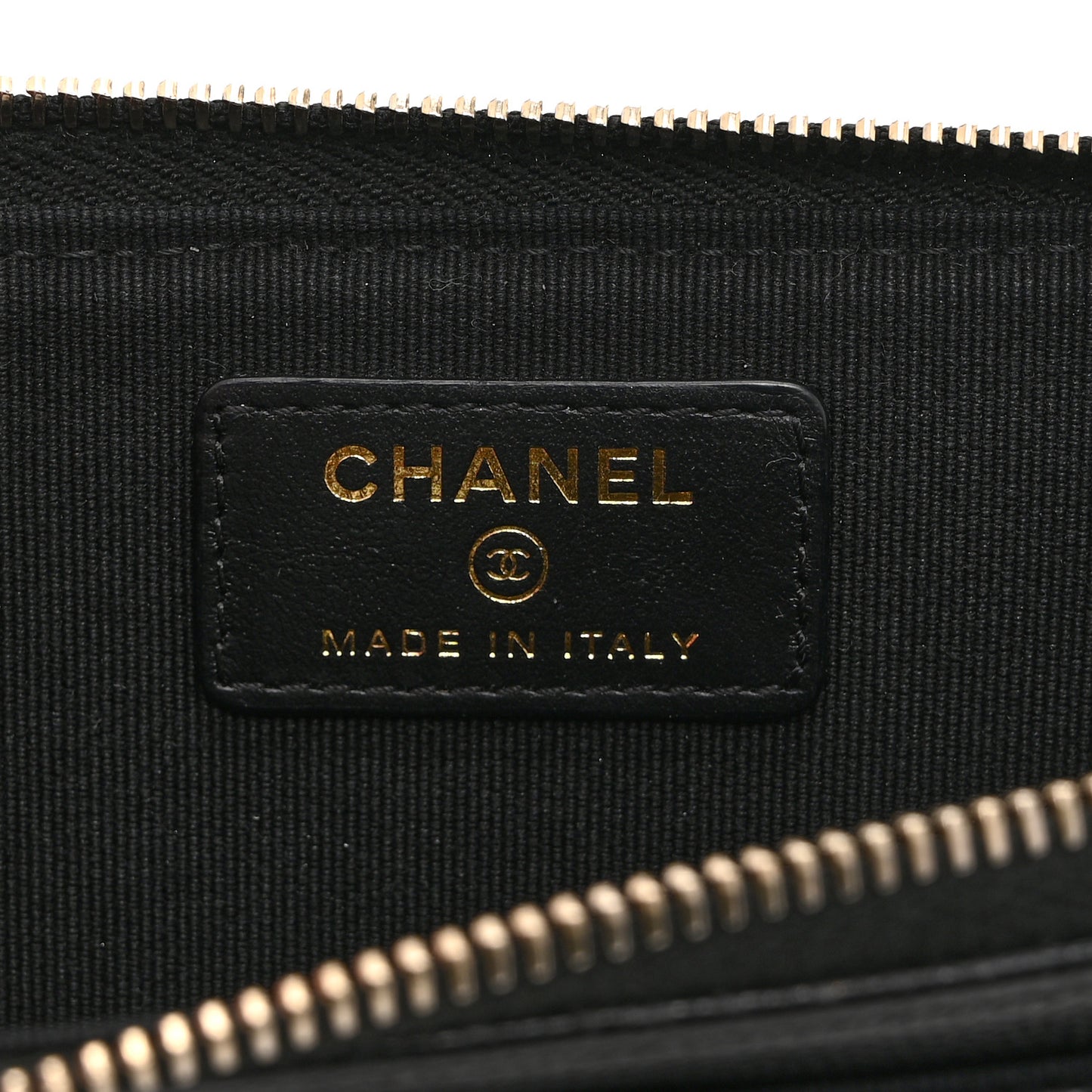 Caviar Quilted CC Zip Around Card Holder Black