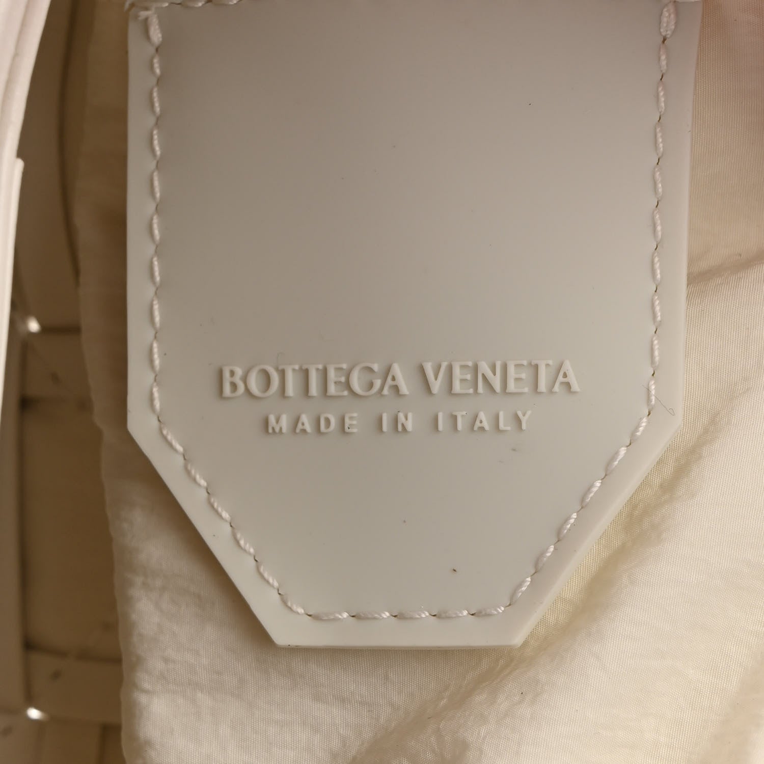 Bottega Veneta Paper Calfskin Maxi Intreccio Cassette Crossbody Bag White 6 of 10