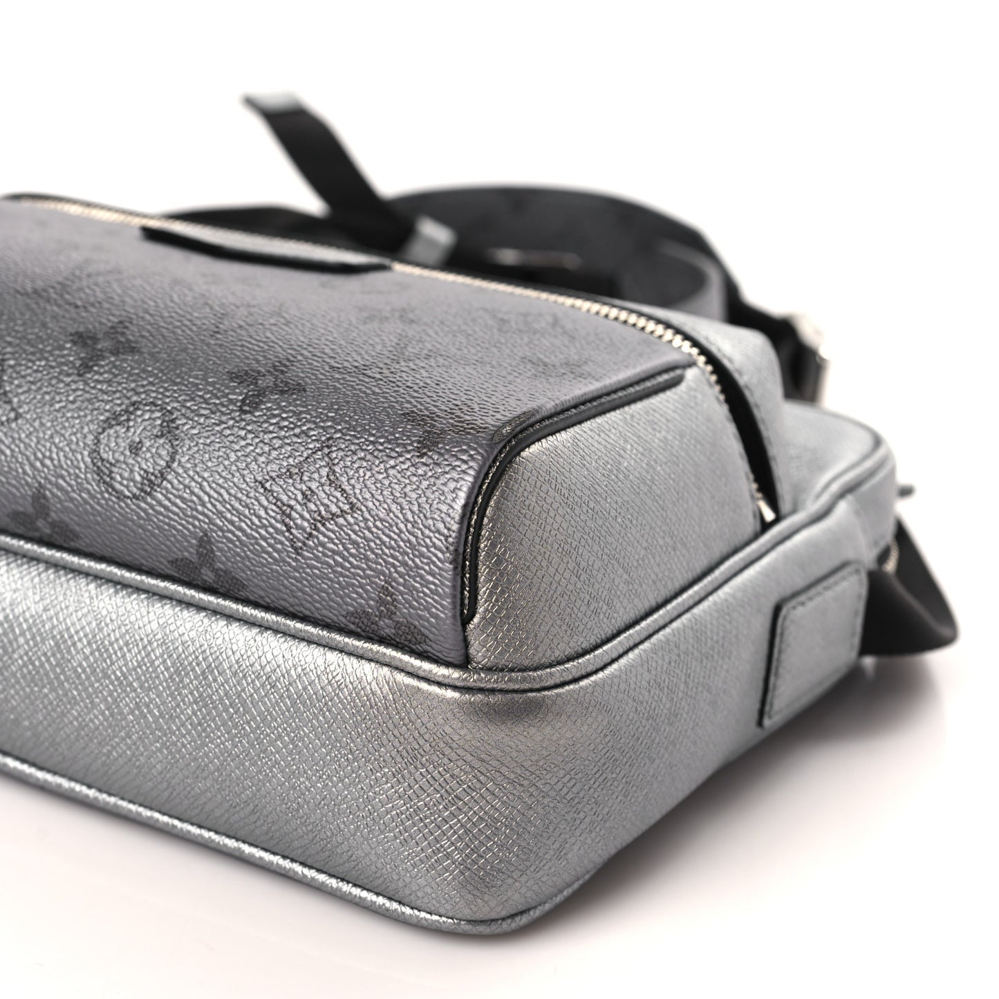 Taigarama Outdoor Messenger Gunmetal