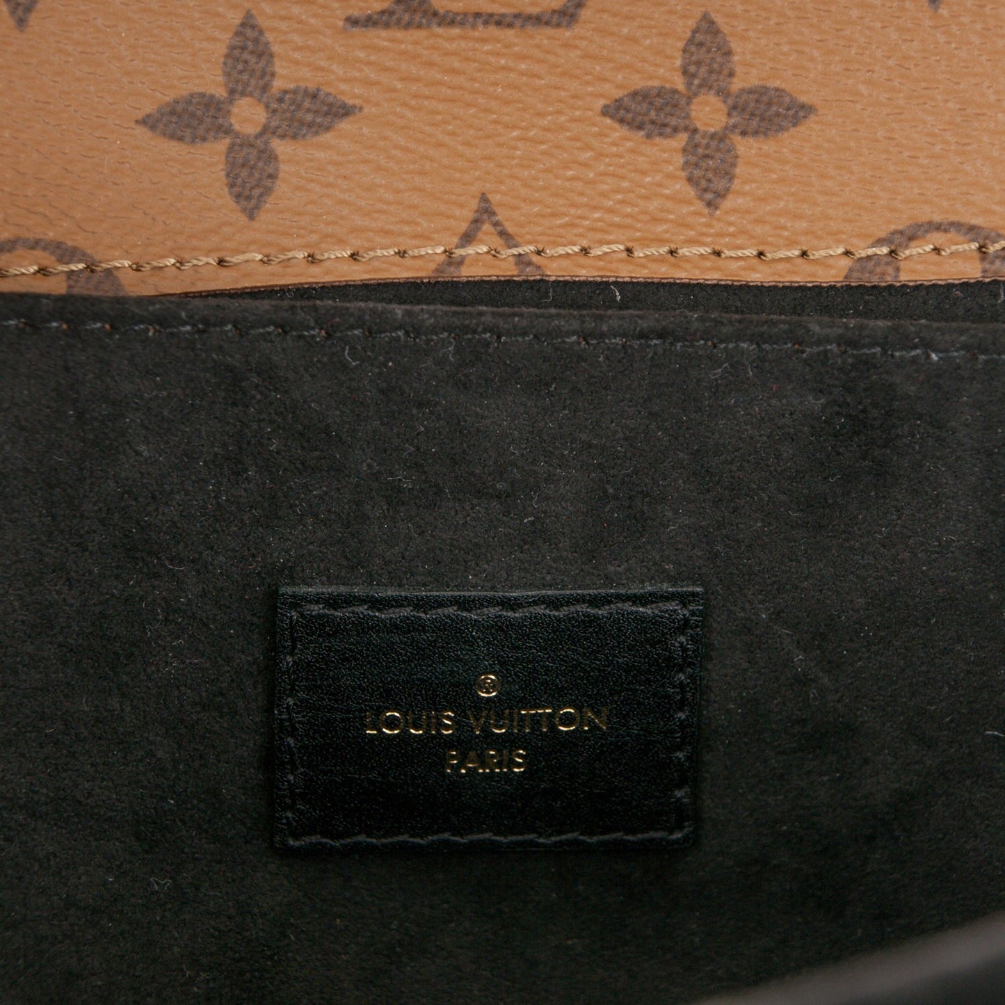 Reverse Monogram Pochette Metis