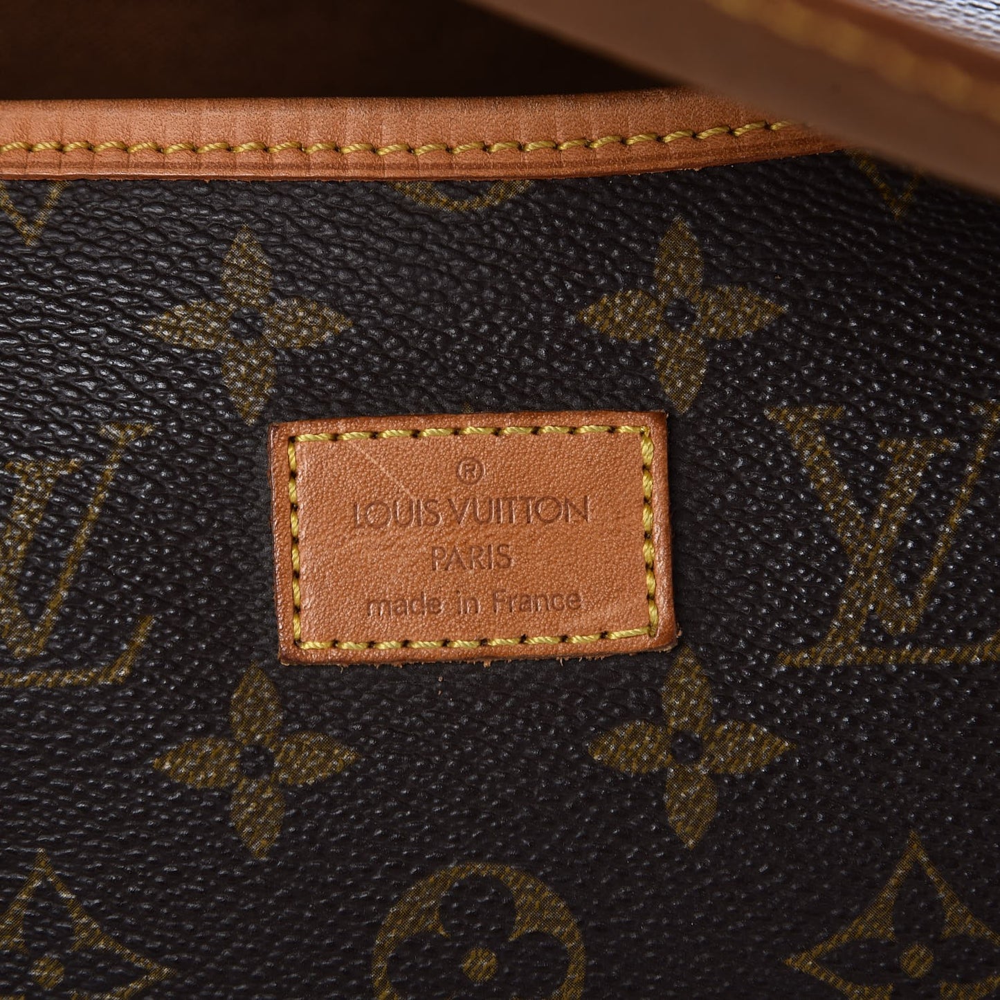 Monogram Saumur 35