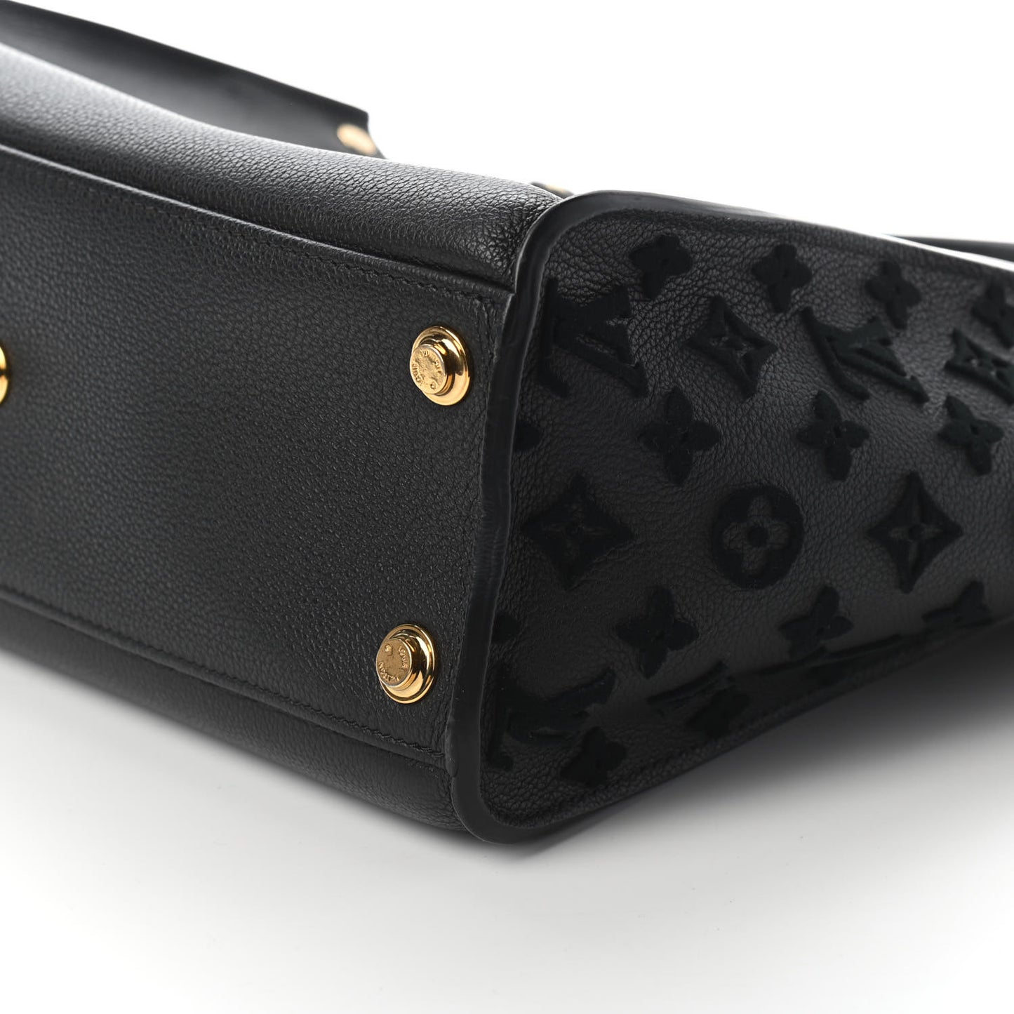 Calfskin Monogram Tufting On My Side Black