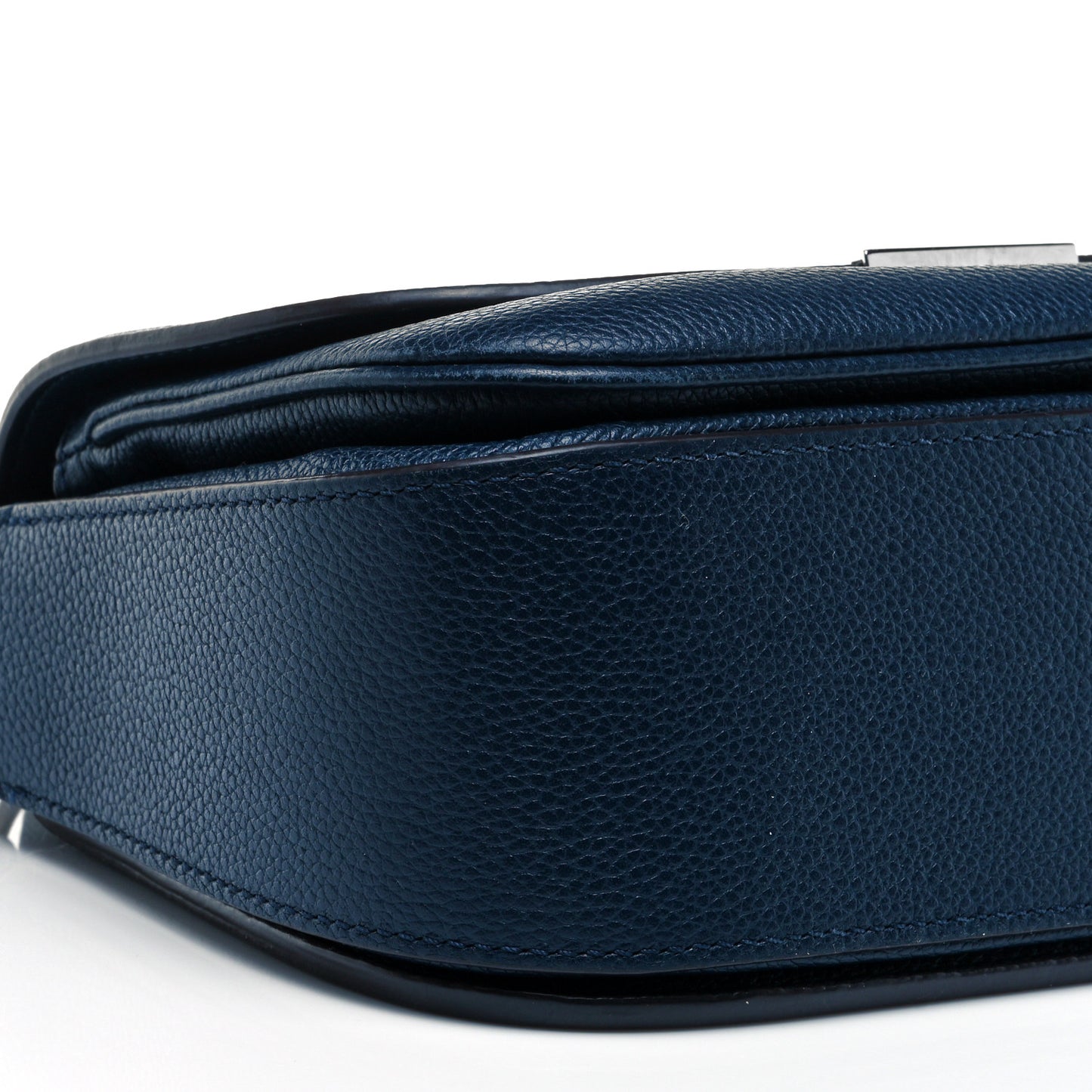 Grained Calfskin Vivienne NM Blue Marine