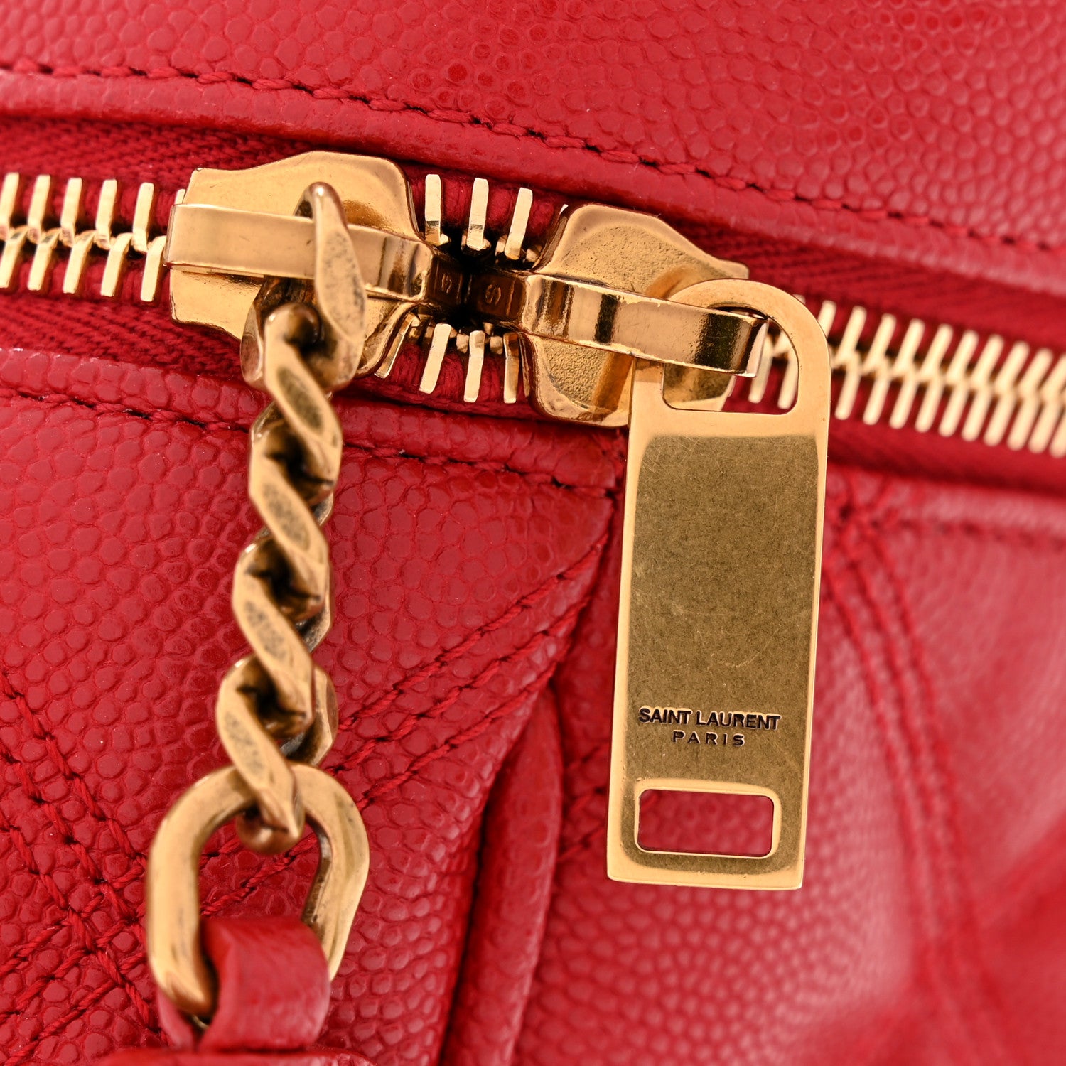 Saint Laurent Grain de Poudre Quilted 80's Vanity Bag Rouge Eros 11 of 12