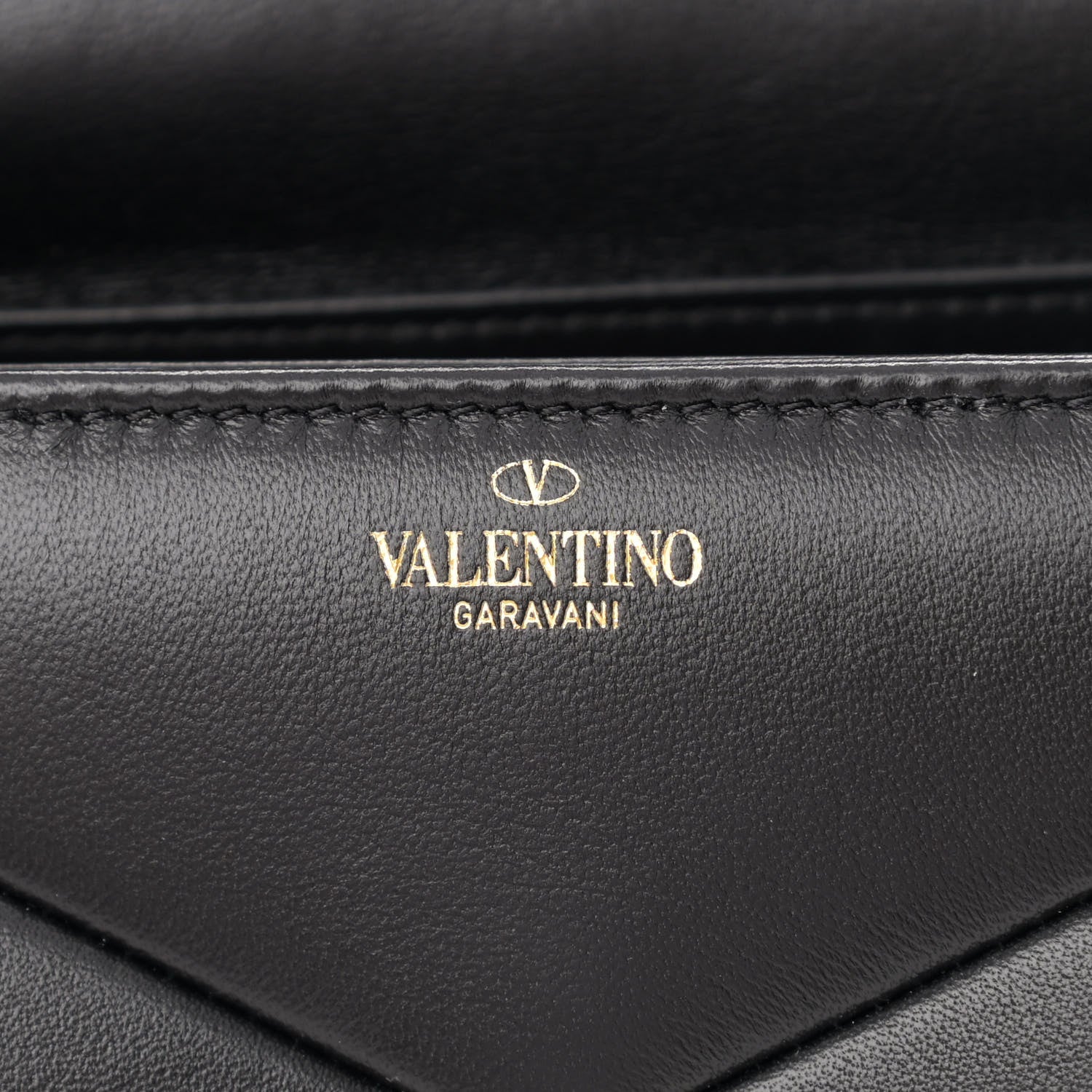 Valentino Garavani Nappa One Stud Chain Clutch Black 6 of 10