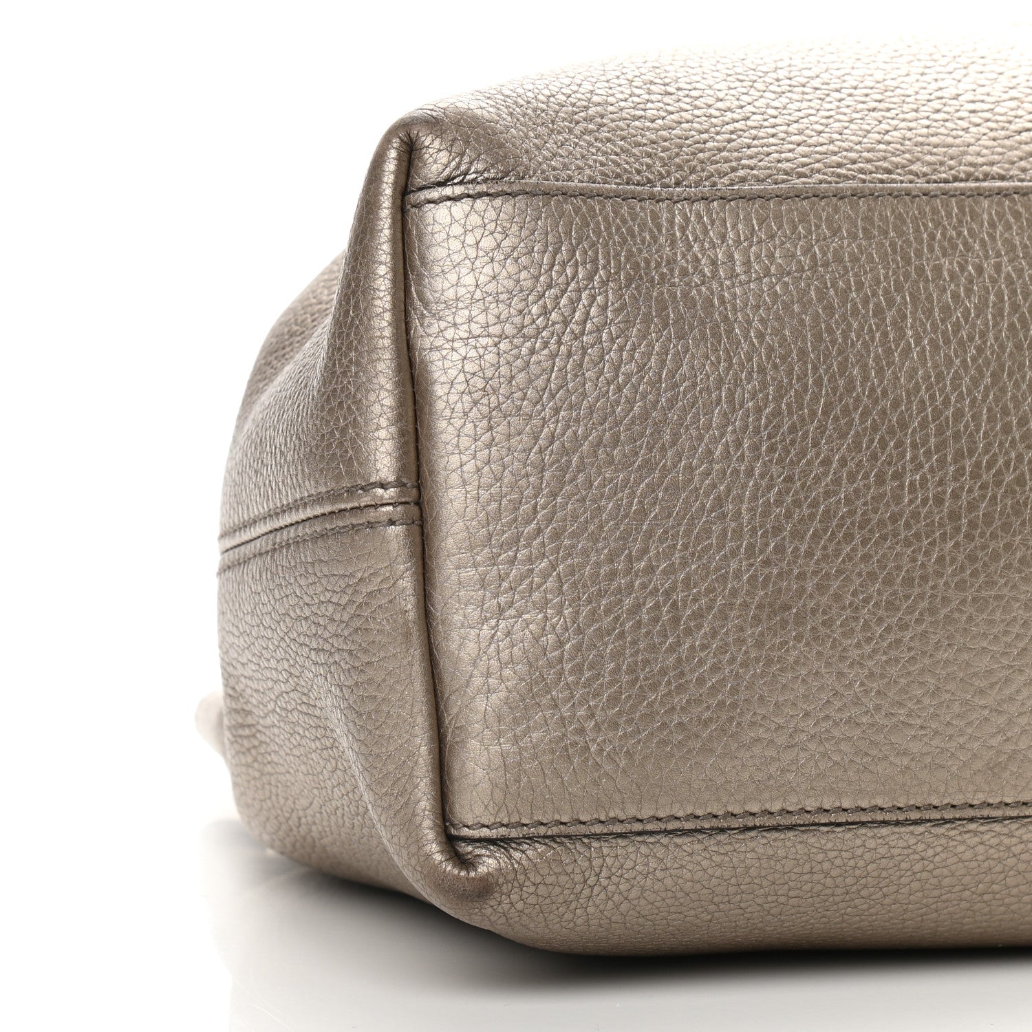 Gucci Metallic Pebbled Calfskin Medium Soho Chain Shoulder Bag Golden Beige 8 of 11
